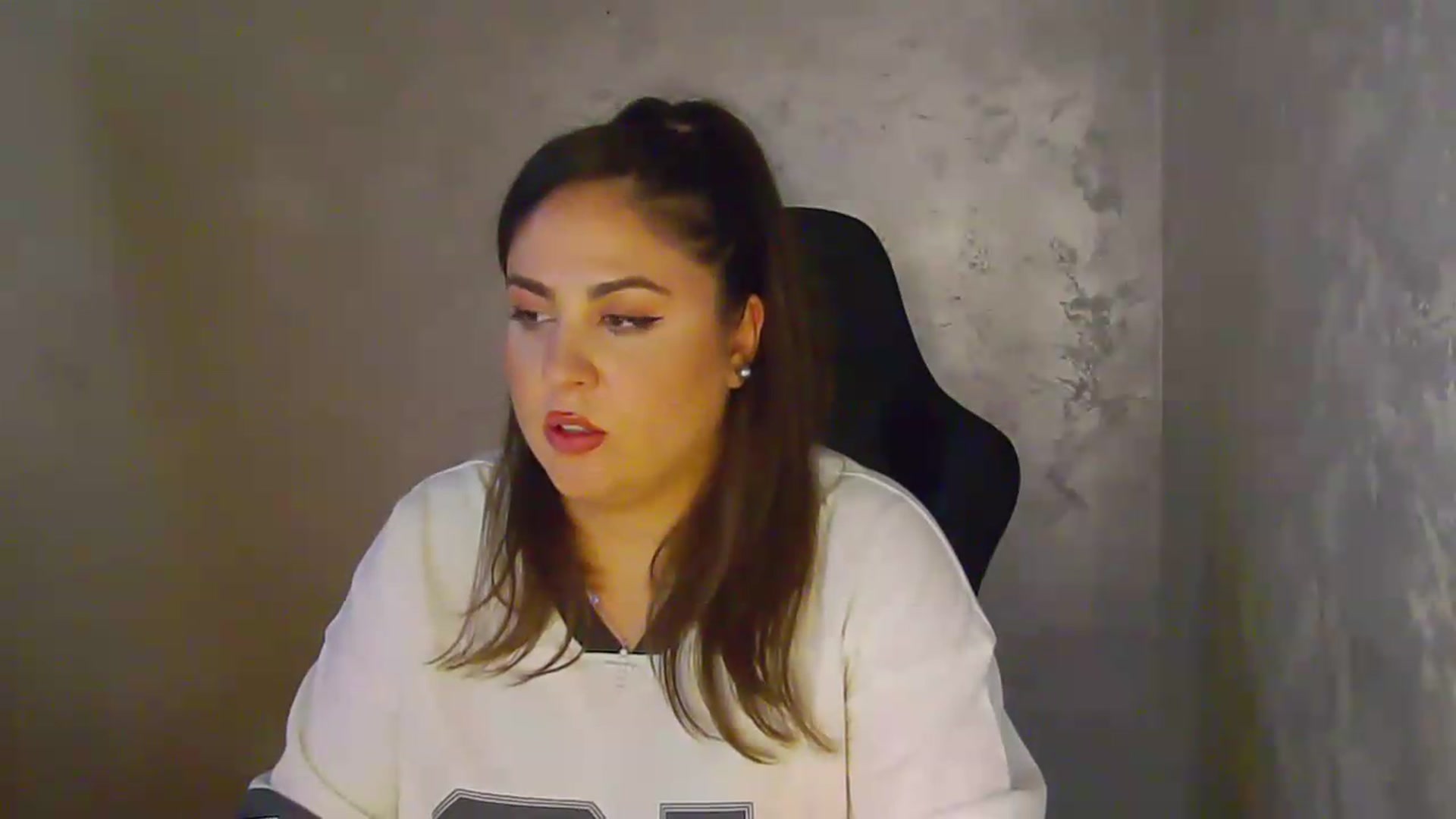 Gallery image thumbnail from NotVanilla's myfreecams stream on, 06/07/2026, 09:01 image 13 of 20