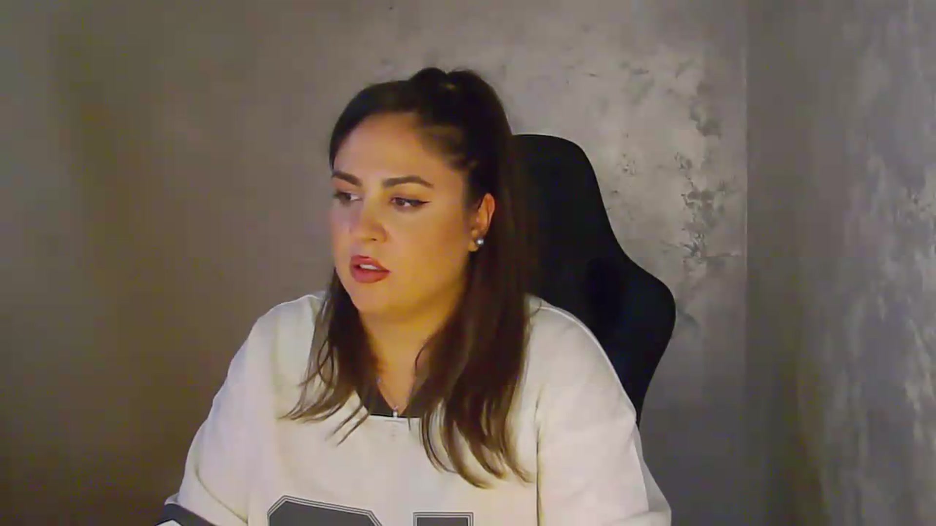 Gallery image thumbnail from NotVanilla's myfreecams stream on, 06/07/2026, 09:01 image 14 of 20