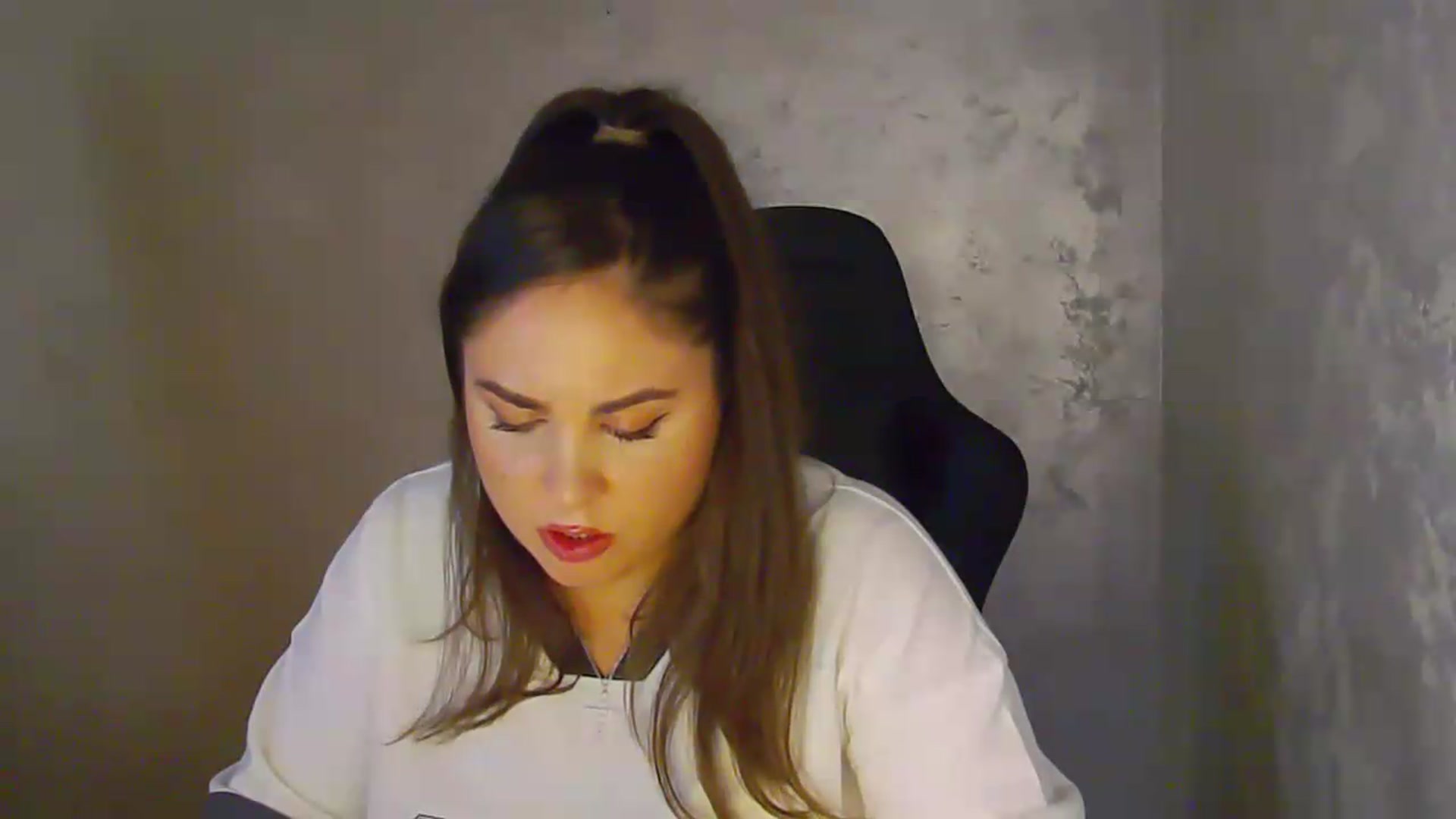 Gallery image thumbnail from NotVanilla's myfreecams stream on, 06/07/2026, 09:01 image 12 of 20