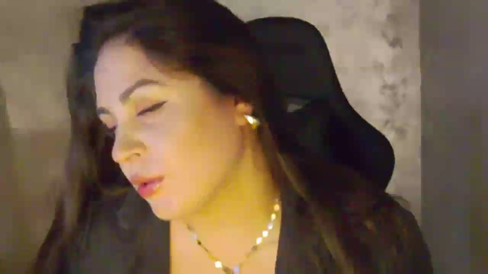 Gallery image thumbnail from NotVanilla's myfreecams stream on, 06/08/2026, 02:09 image 1 of 20