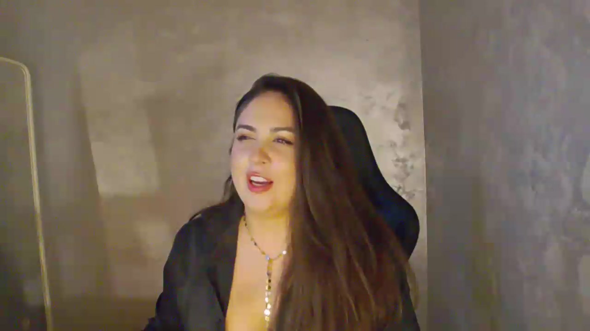 Gallery image thumbnail from NotVanilla's myfreecams stream on, 06/08/2026, 02:09 image 11 of 20