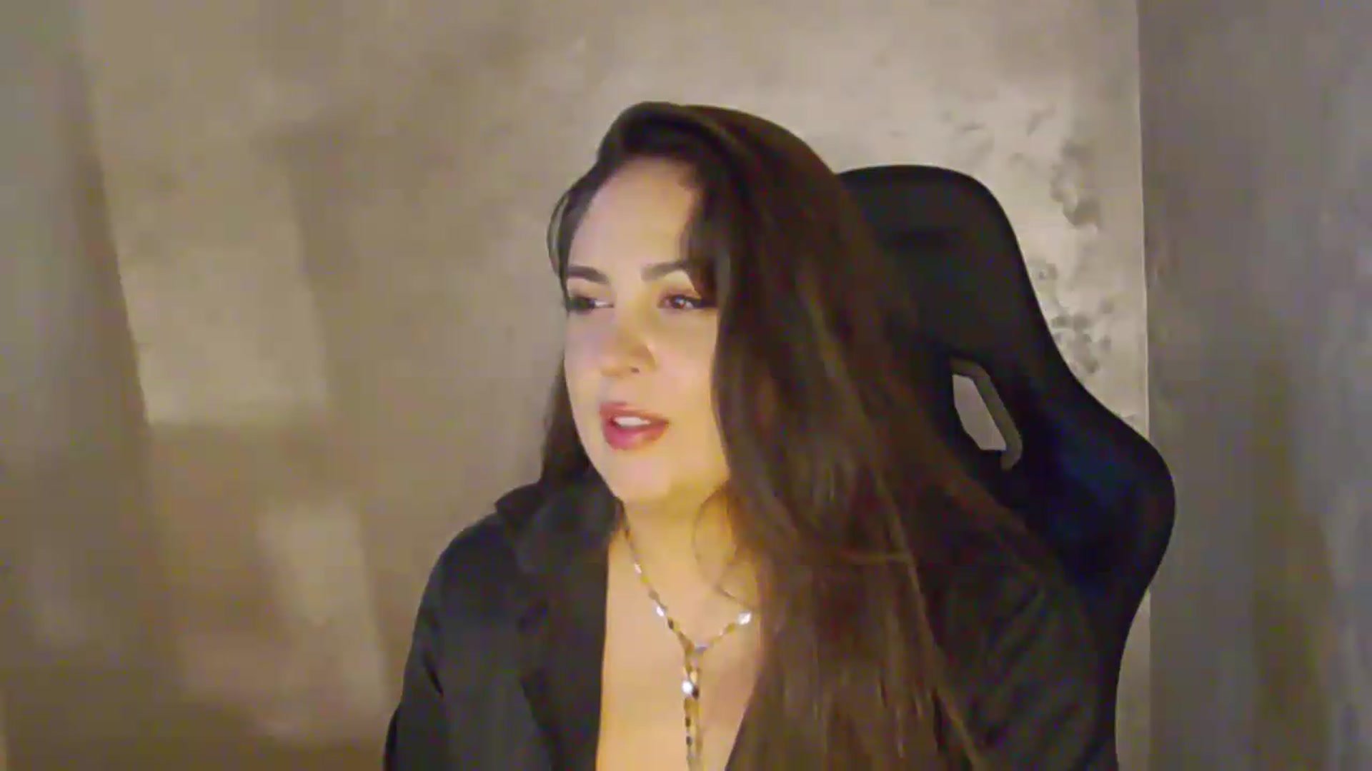 Gallery image thumbnail from NotVanilla's myfreecams stream on, 06/08/2026, 02:09 image 6 of 20