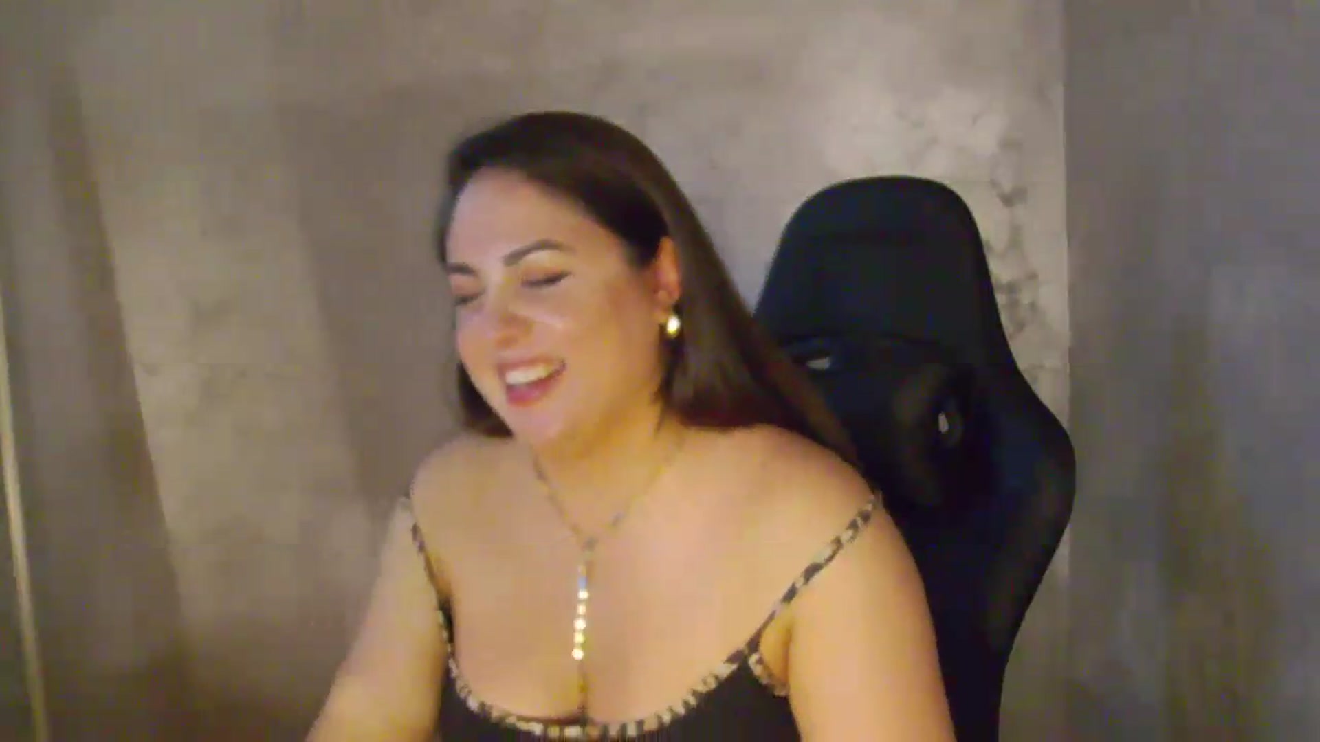 Gallery image thumbnail from NotVanilla's myfreecams stream on, 06/08/2026, 06:29 image 13 of 20