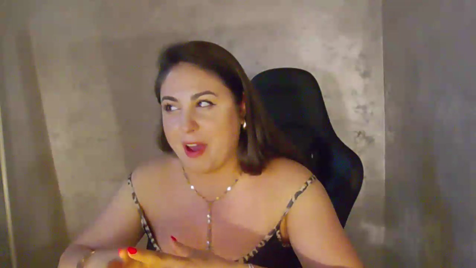 Gallery image thumbnail from NotVanilla's myfreecams stream on, 06/08/2026, 06:29 image 9 of 20