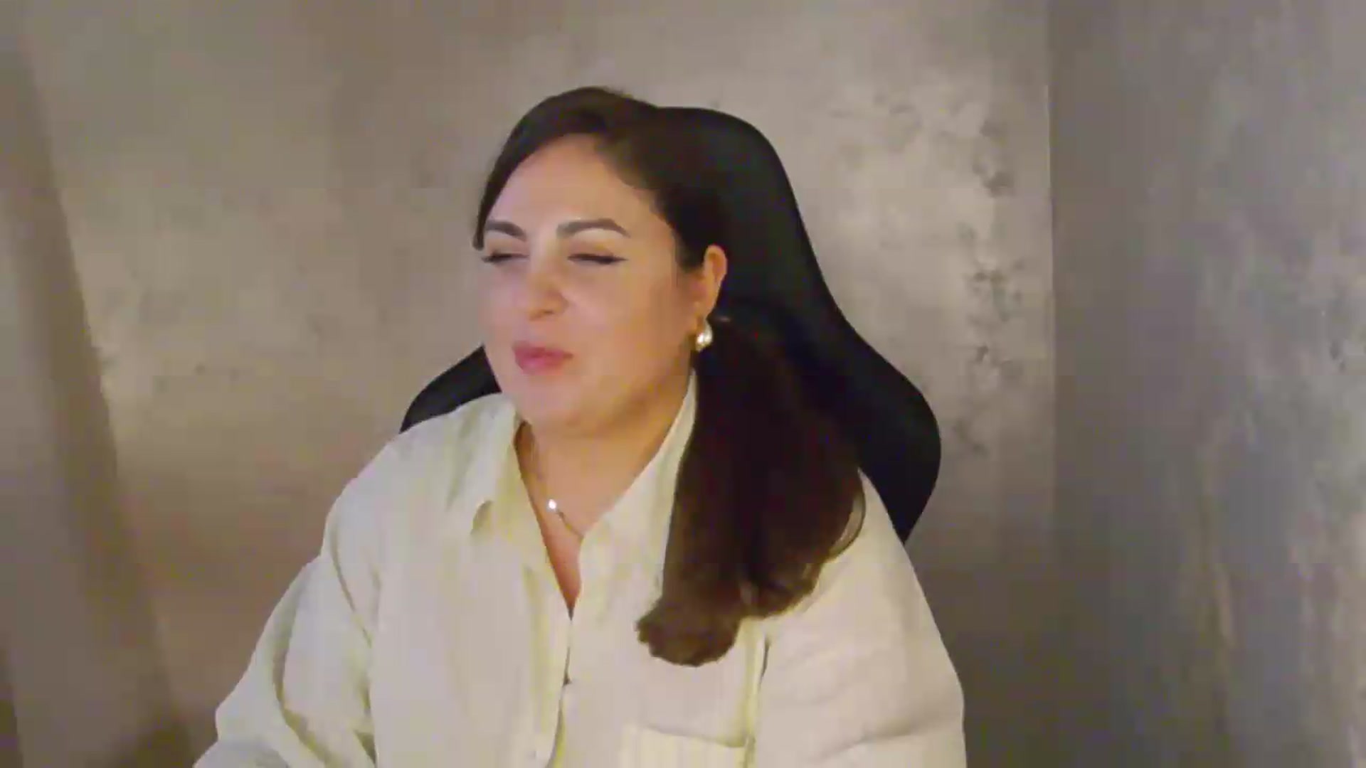 Gallery image thumbnail from NotVanilla's myfreecams stream on, 06/08/2026, 08:50 image 2 of 20