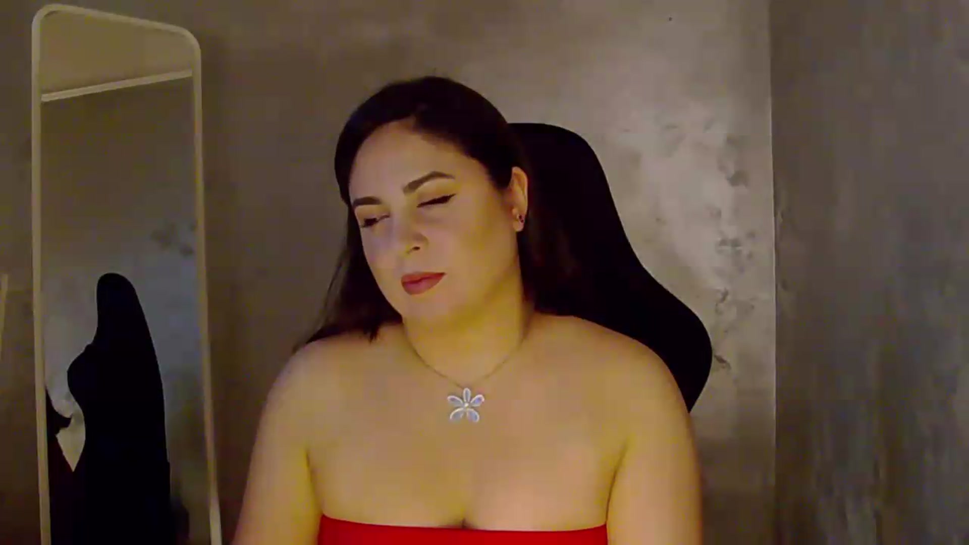 Gallery image thumbnail from NotVanilla's myfreecams stream on, 06/10/2026, 24:00 image 13 of 20
