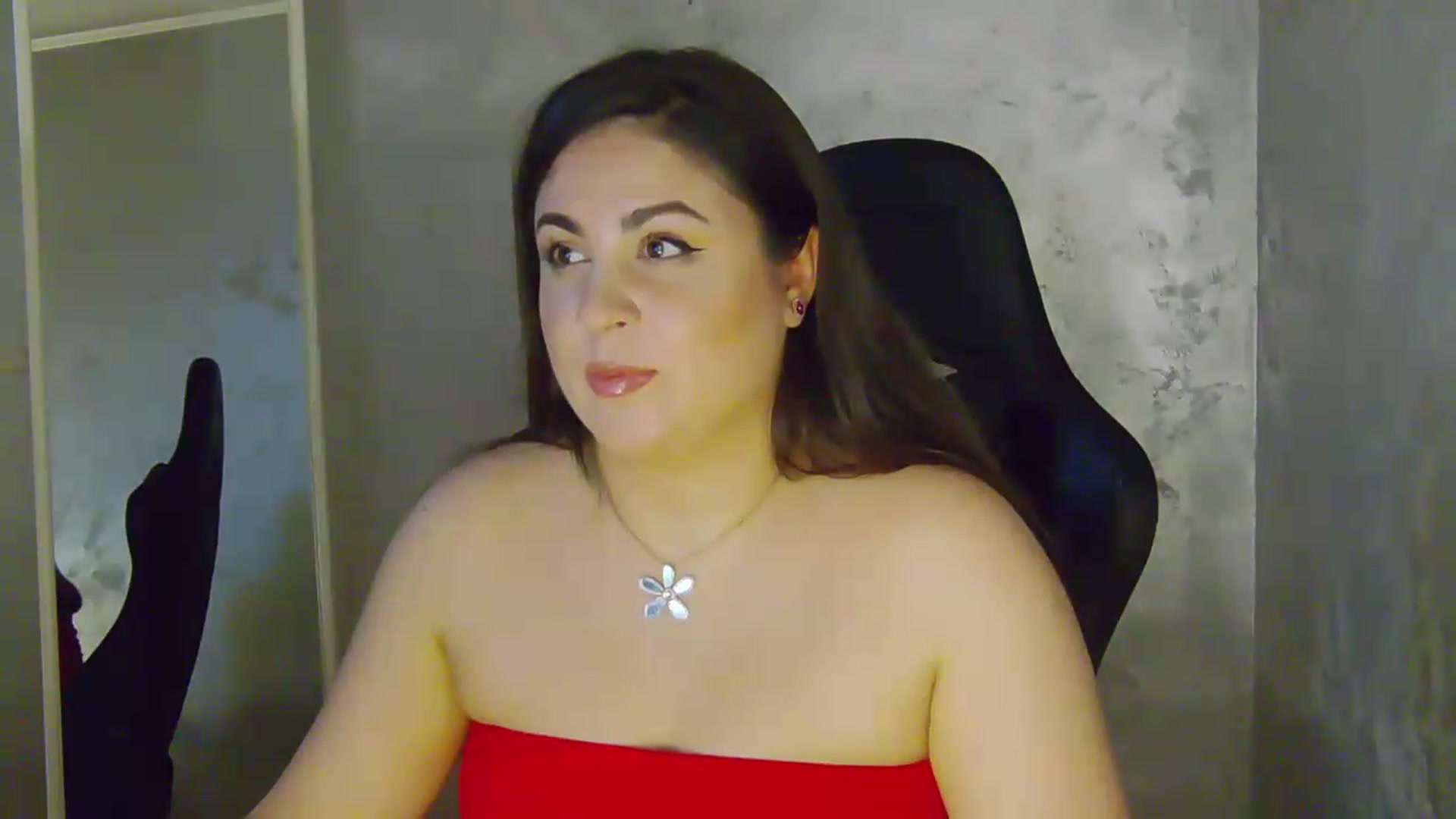 Gallery image thumbnail from NotVanilla's myfreecams stream on, 06/10/2026, 05:46 image 2 of 20