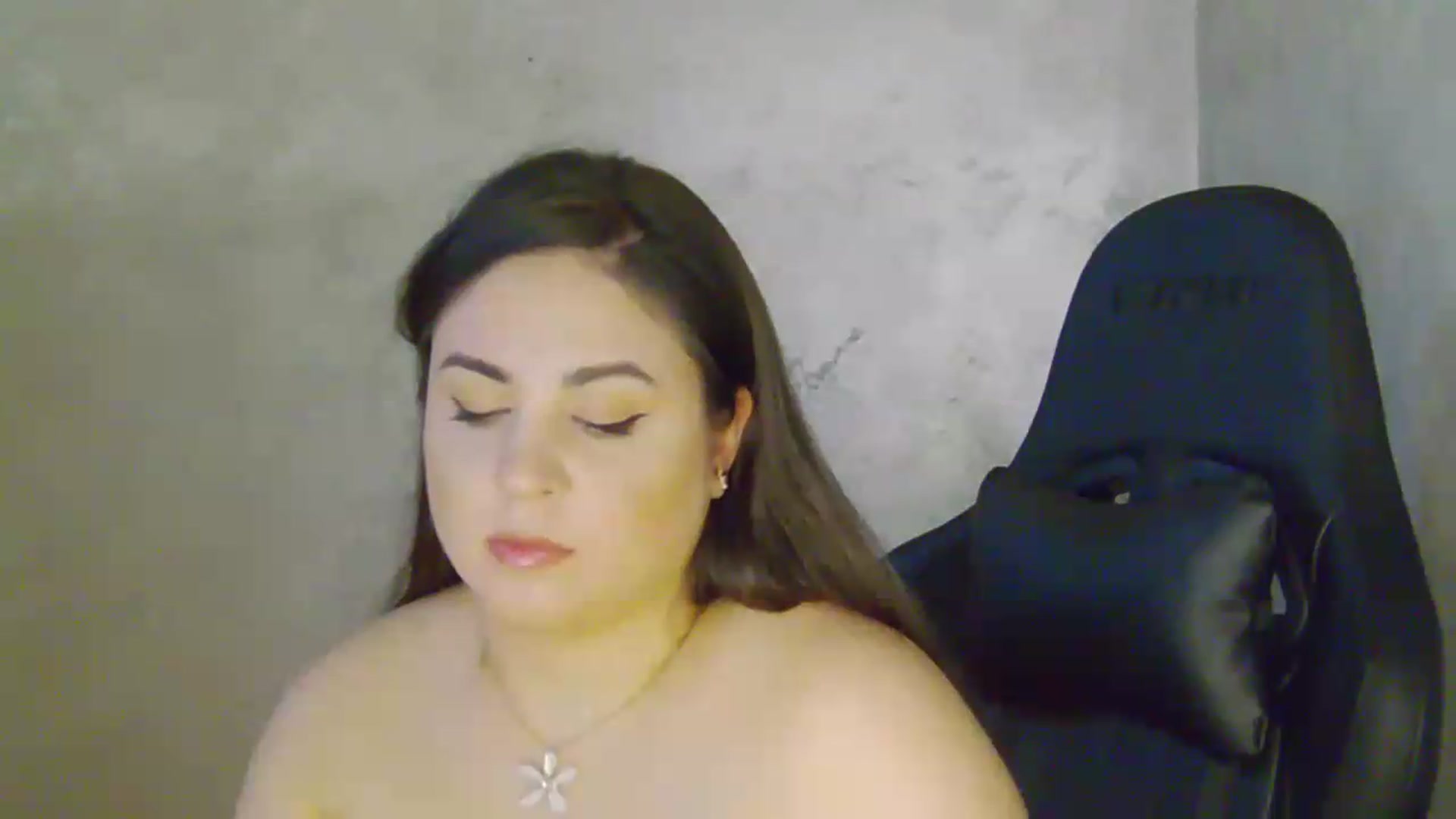 Gallery image thumbnail from NotVanilla's myfreecams stream on, 06/10/2026, 05:46 image 15 of 20