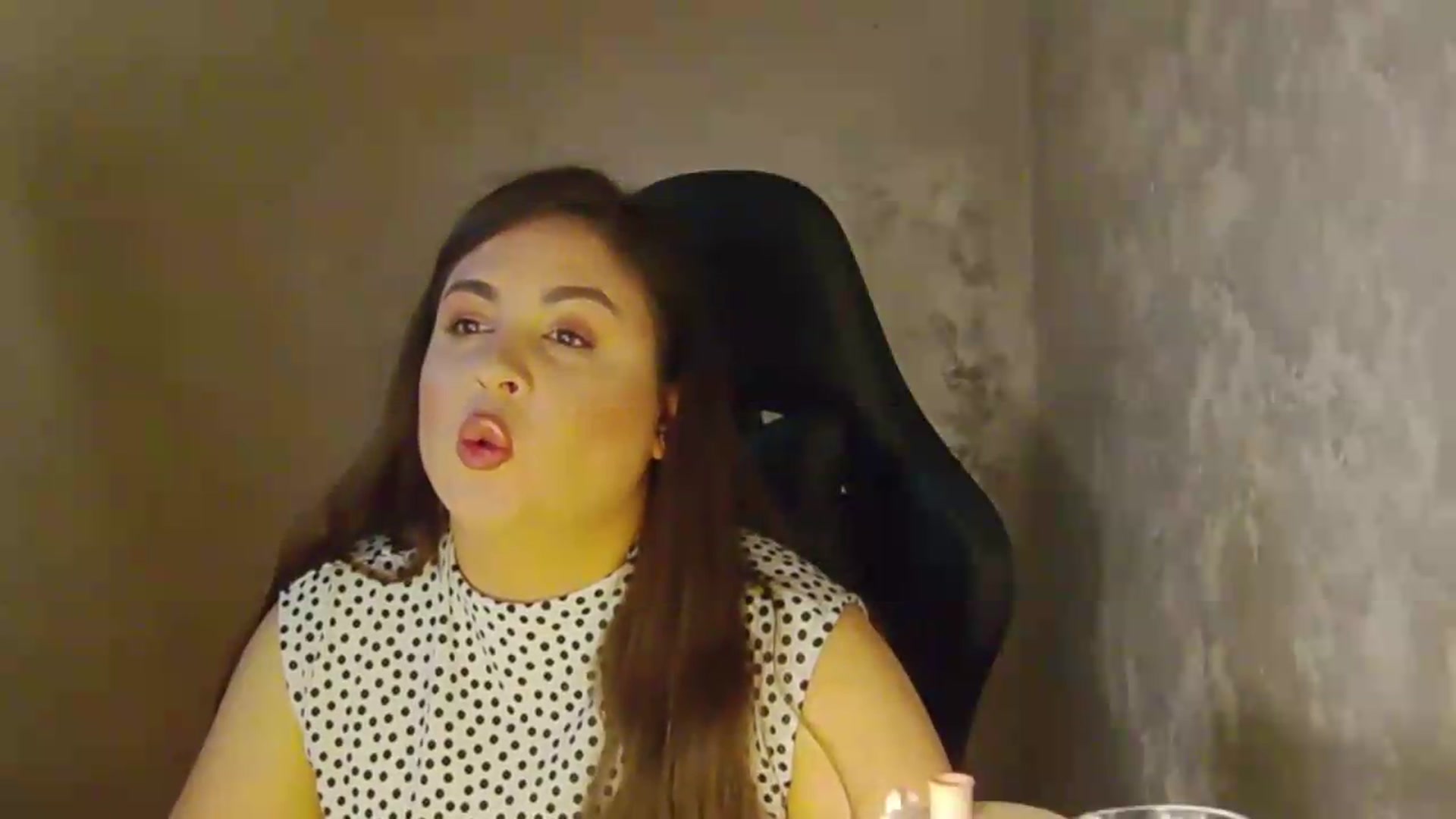 Gallery image thumbnail from NotVanilla's myfreecams stream on, 06/10/2026, 23:08 image 9 of 20