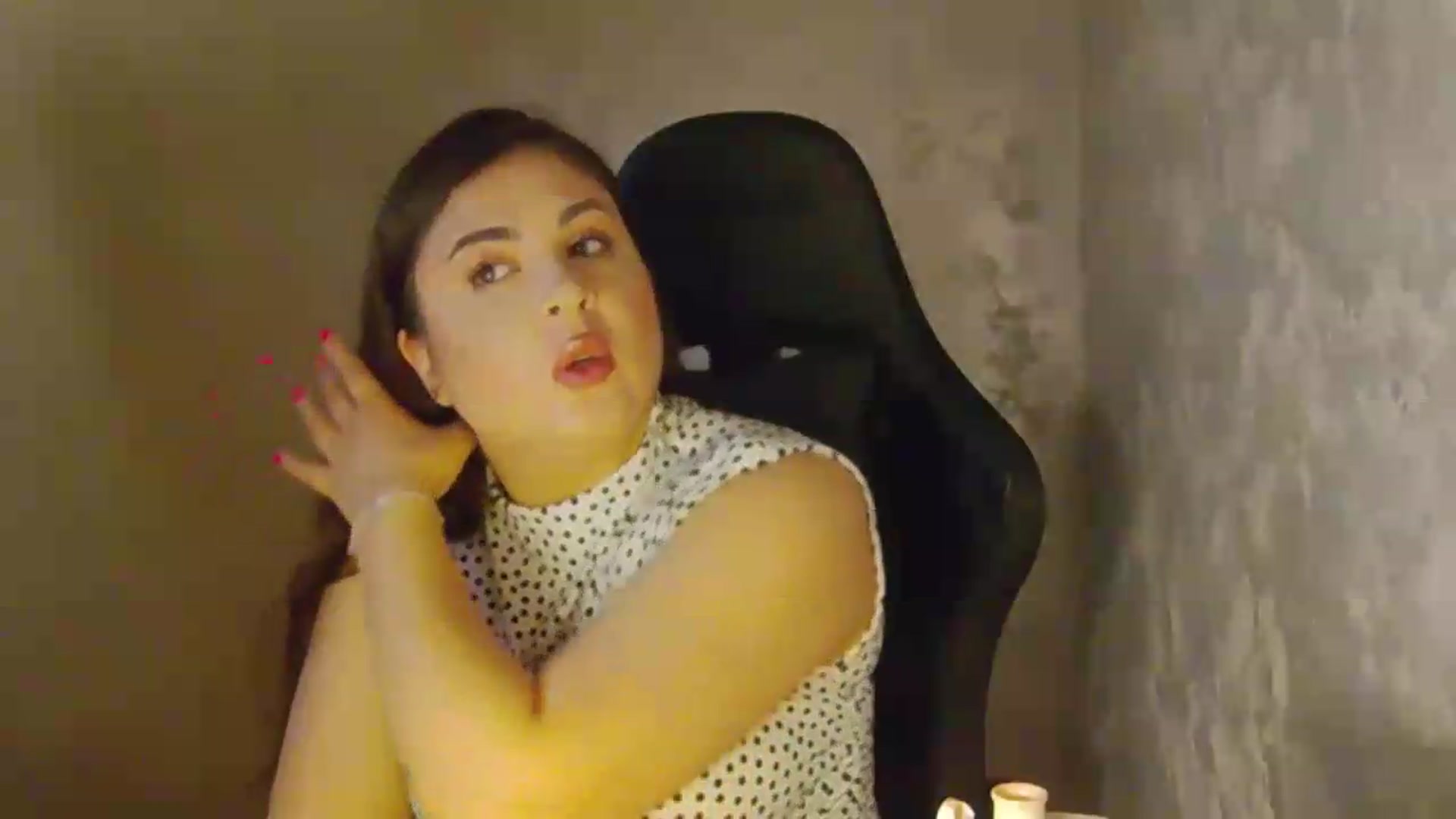 Gallery image thumbnail from NotVanilla's myfreecams stream on, 06/10/2026, 23:08 image 19 of 20
