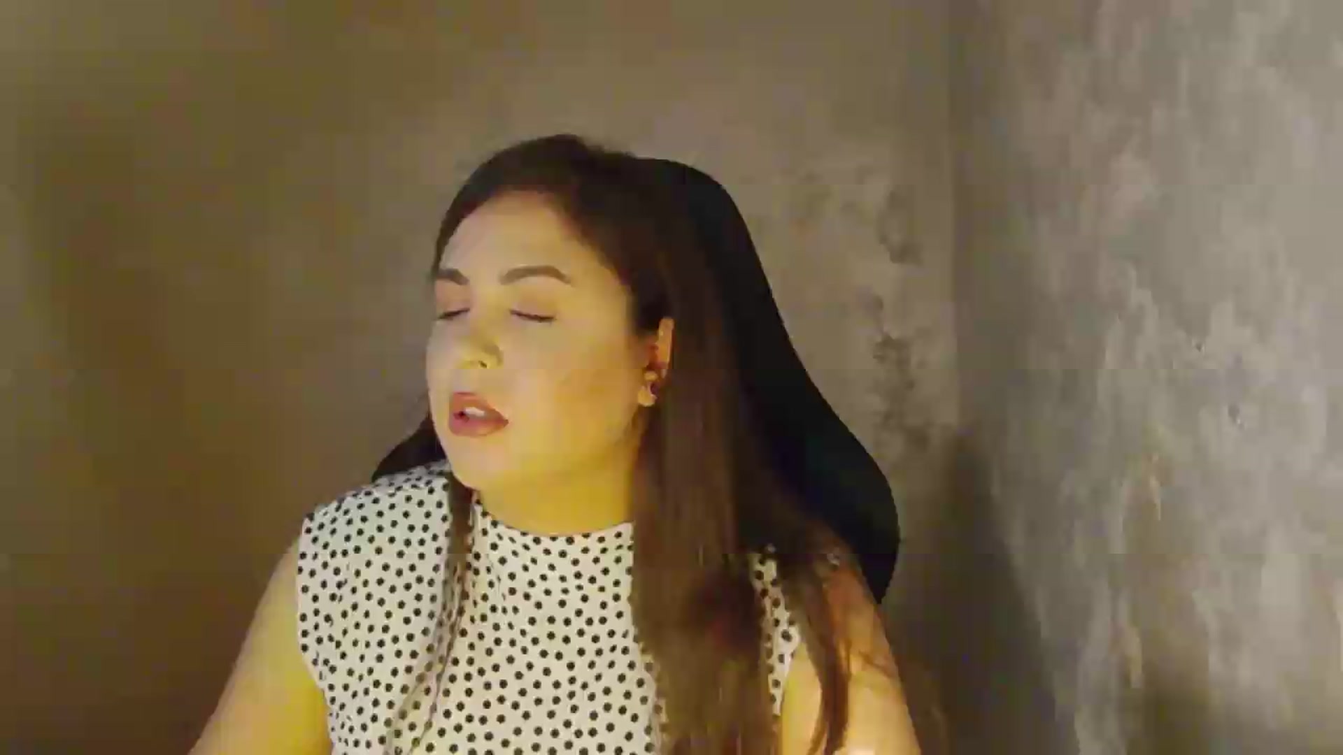 Gallery image thumbnail from NotVanilla's myfreecams stream on, 06/10/2026, 23:08 image 1 of 20