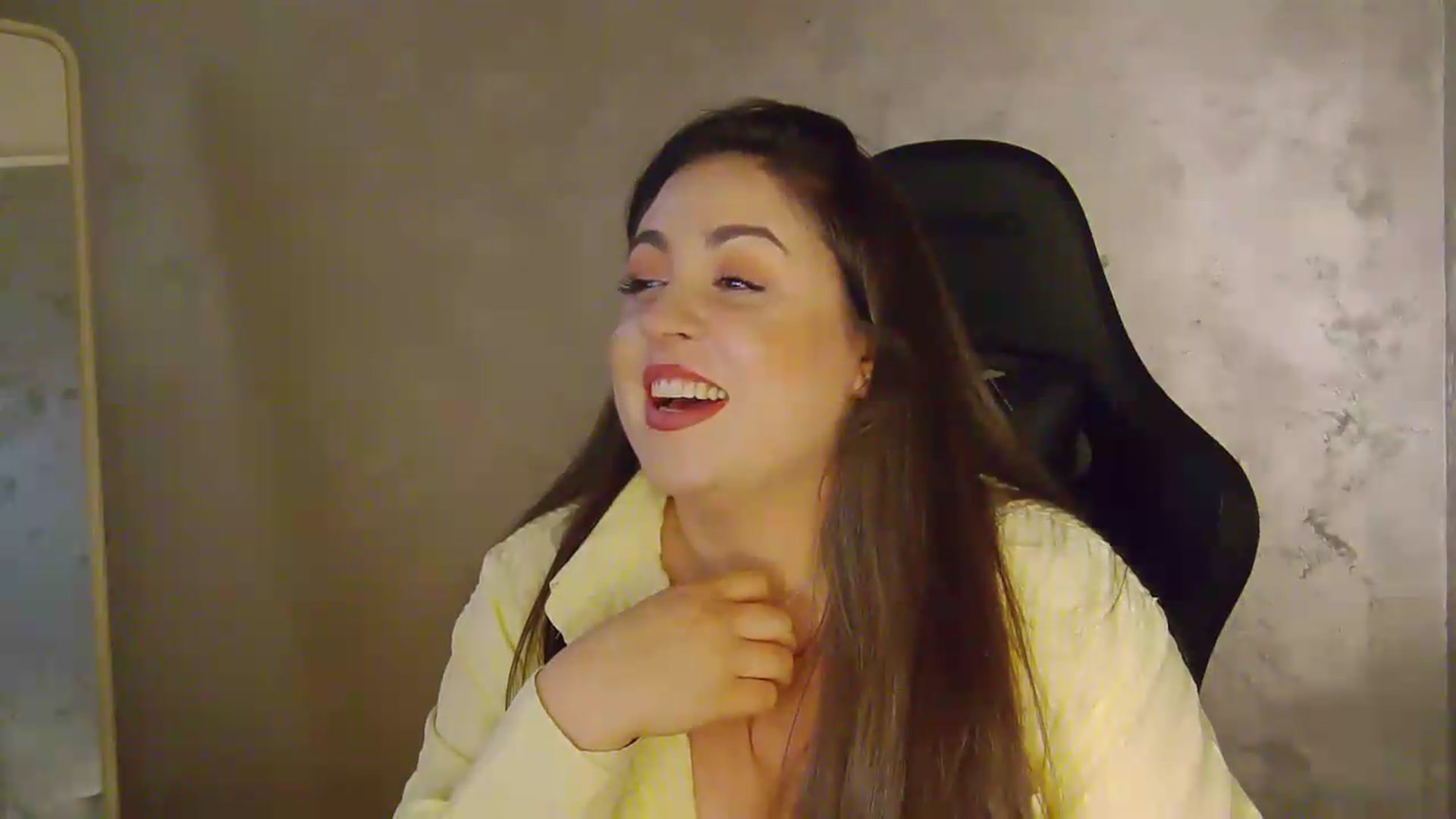 Gallery image thumbnail from NotVanilla's myfreecams stream on, 06/12/2026, 02:09 image 6 of 20