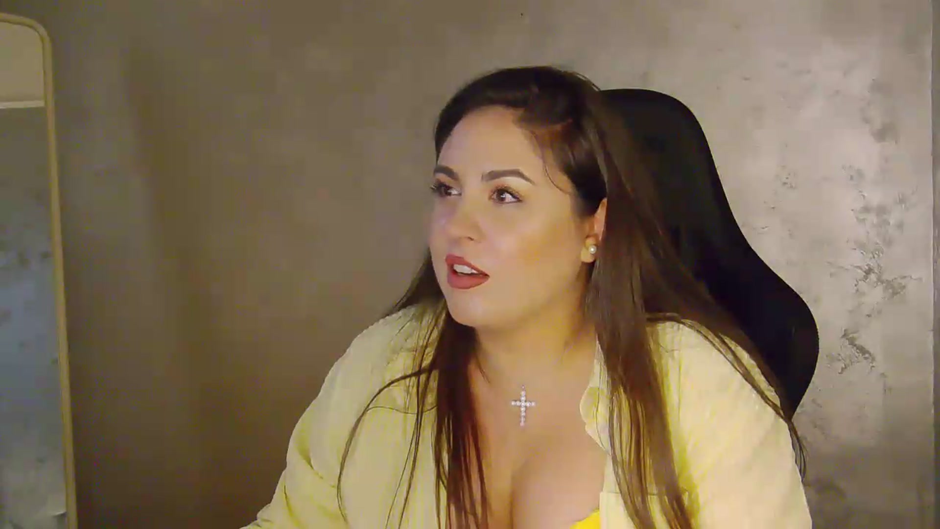 Gallery image thumbnail from NotVanilla's myfreecams stream on, 06/12/2026, 02:09 image 3 of 20