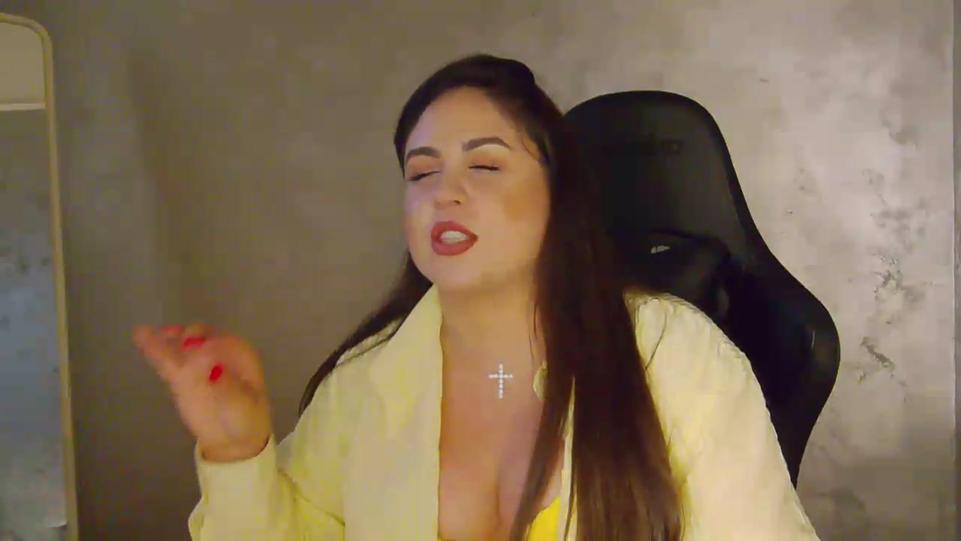 Gallery image thumbnail from NotVanilla's myfreecams stream on, 06/12/2026, 02:09 image 5 of 20
