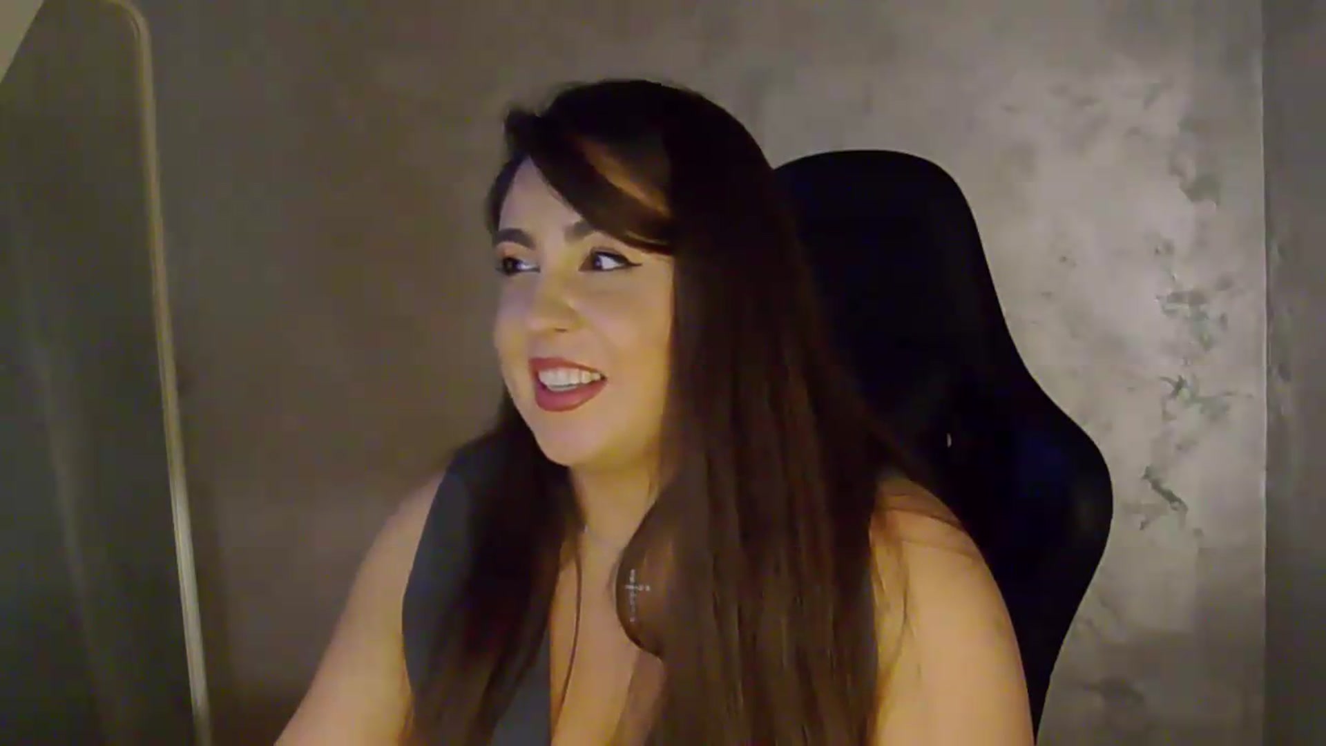 Gallery image thumbnail from NotVanilla's myfreecams stream on, 06/16/2026, 01:39 image 14 of 20