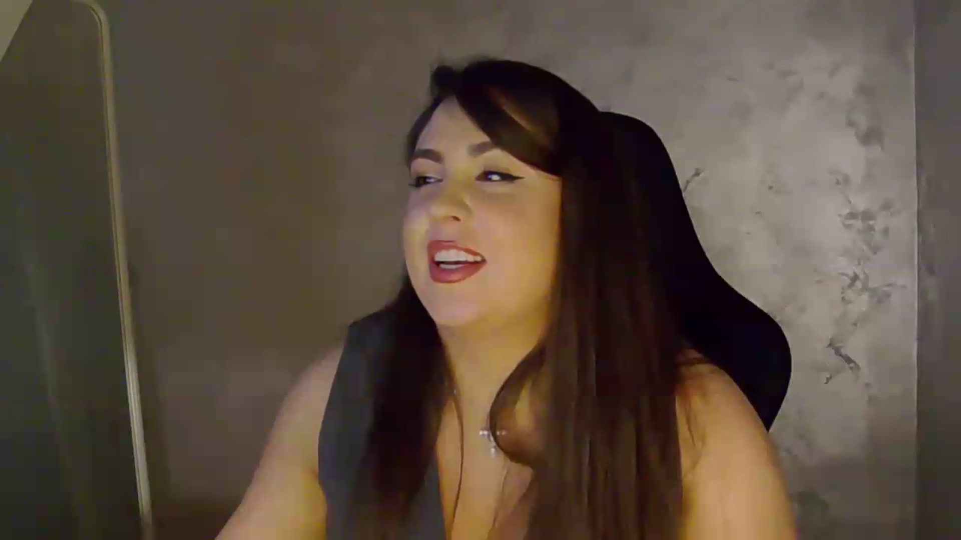 Gallery image thumbnail from NotVanilla's myfreecams stream on, 06/16/2026, 01:39 image 11 of 20