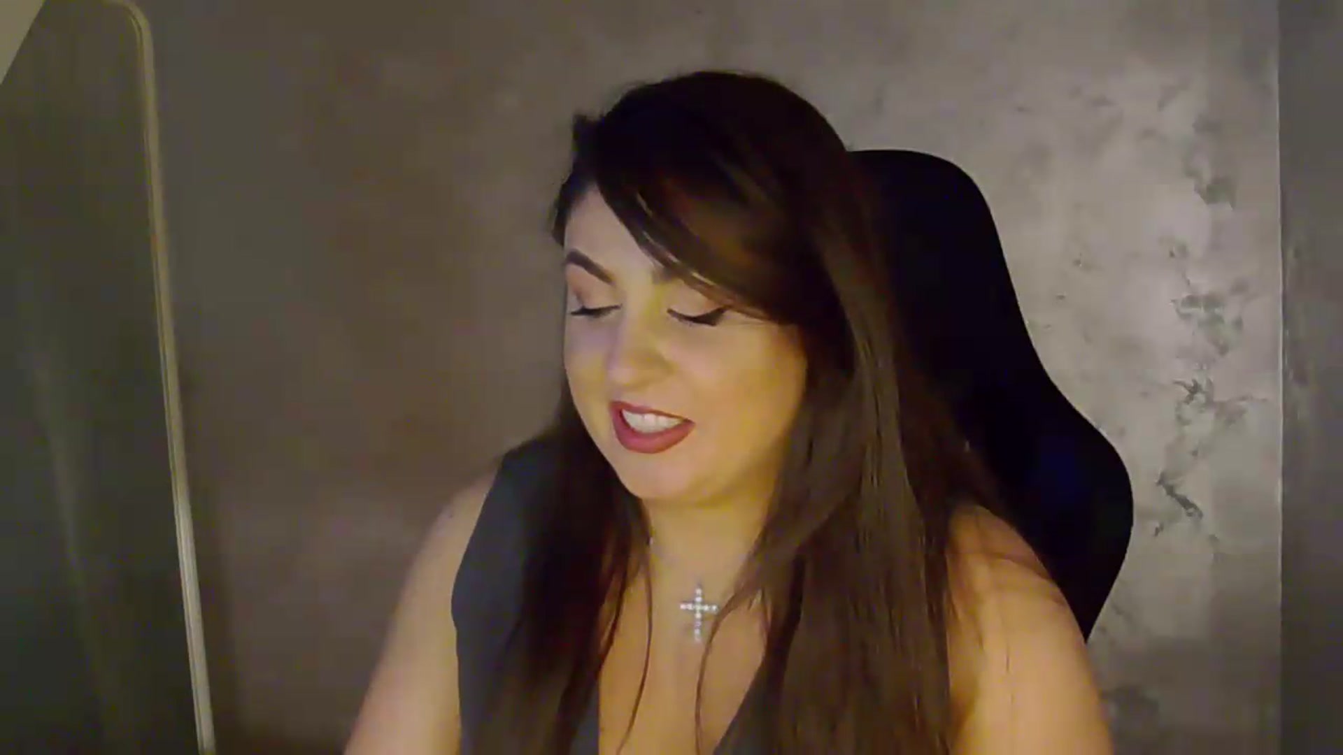 Gallery image thumbnail from NotVanilla's myfreecams stream on, 06/16/2026, 01:39 image 16 of 20