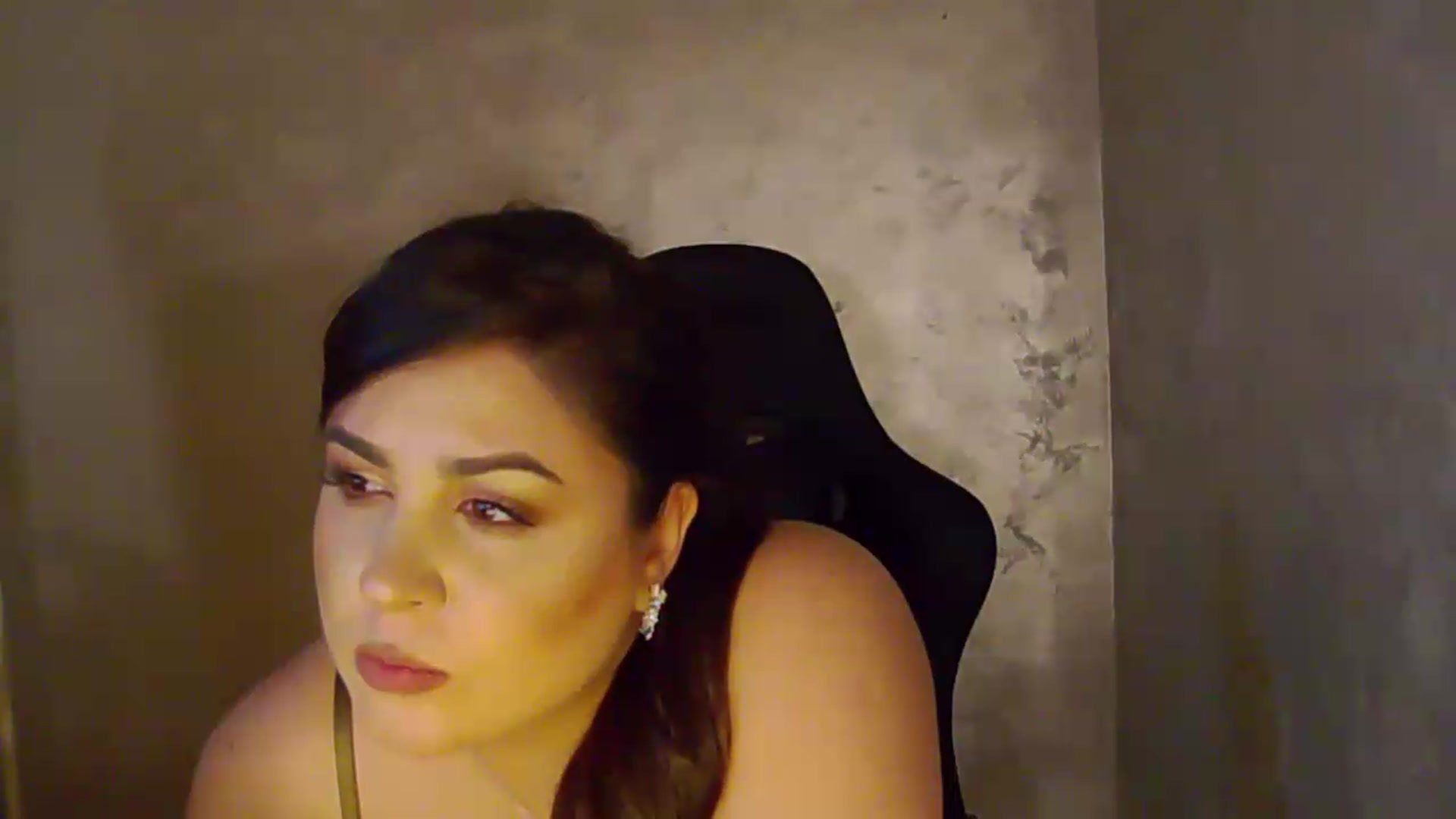 Gallery image thumbnail from NotVanilla's myfreecams stream on, 06/21/2026, 24:16 image 13 of 20
