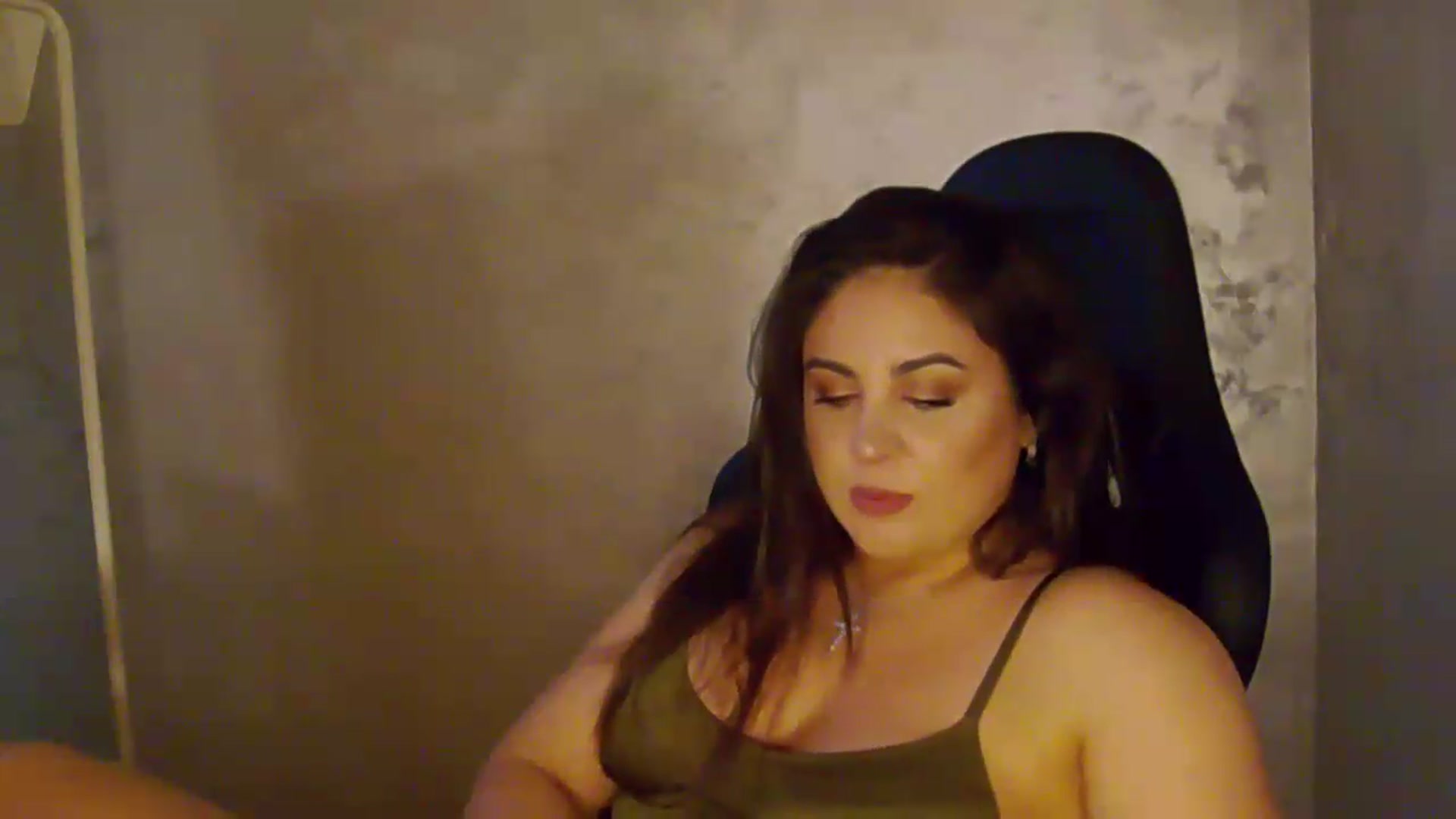 Gallery image thumbnail from NotVanilla's myfreecams stream on, 06/21/2026, 02:03 image 18 of 20