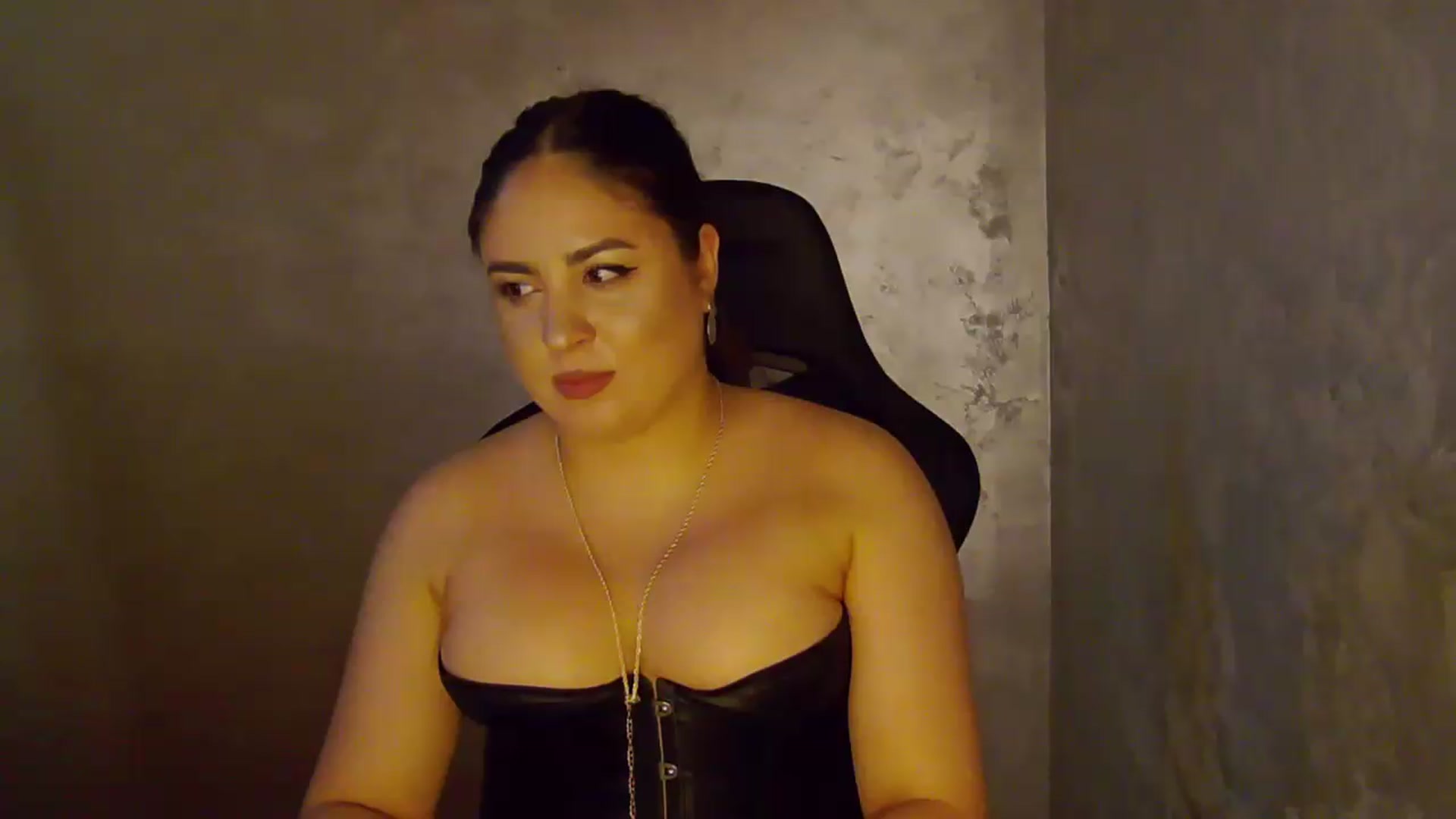 Gallery image thumbnail from NotVanilla's myfreecams stream on, 06/22/2026, 01:44 image 1 of 20