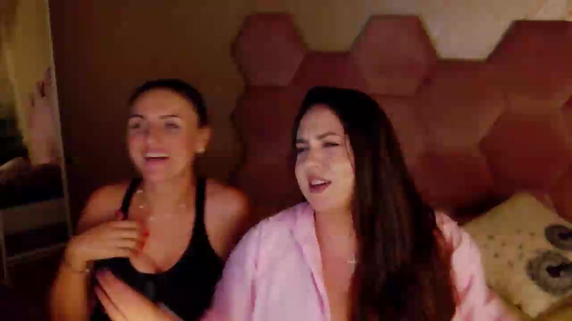 Gallery image thumbnail from NotVanilla's myfreecams stream on, 06/24/2026, 24:38 image 18 of 20