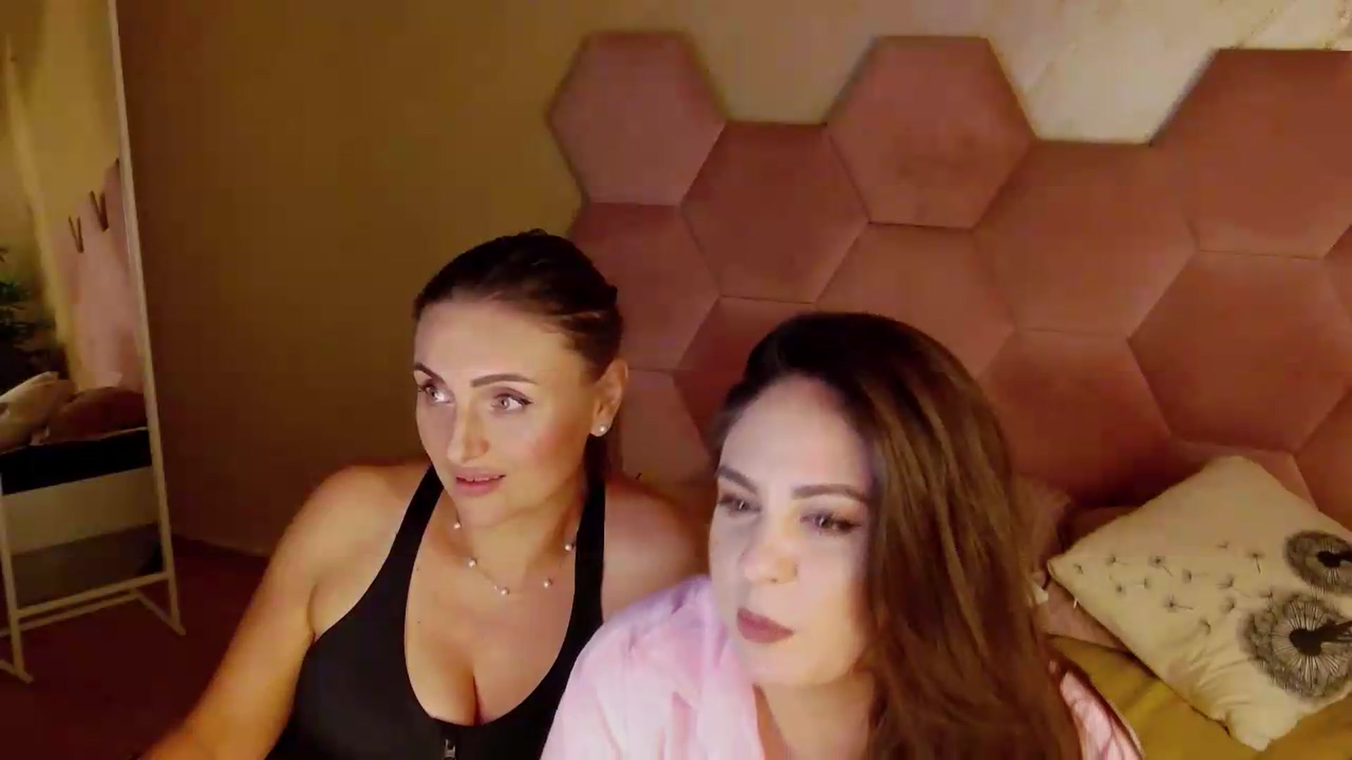 Gallery image thumbnail from NotVanilla's myfreecams stream on, 06/24/2026, 24:38 image 9 of 20