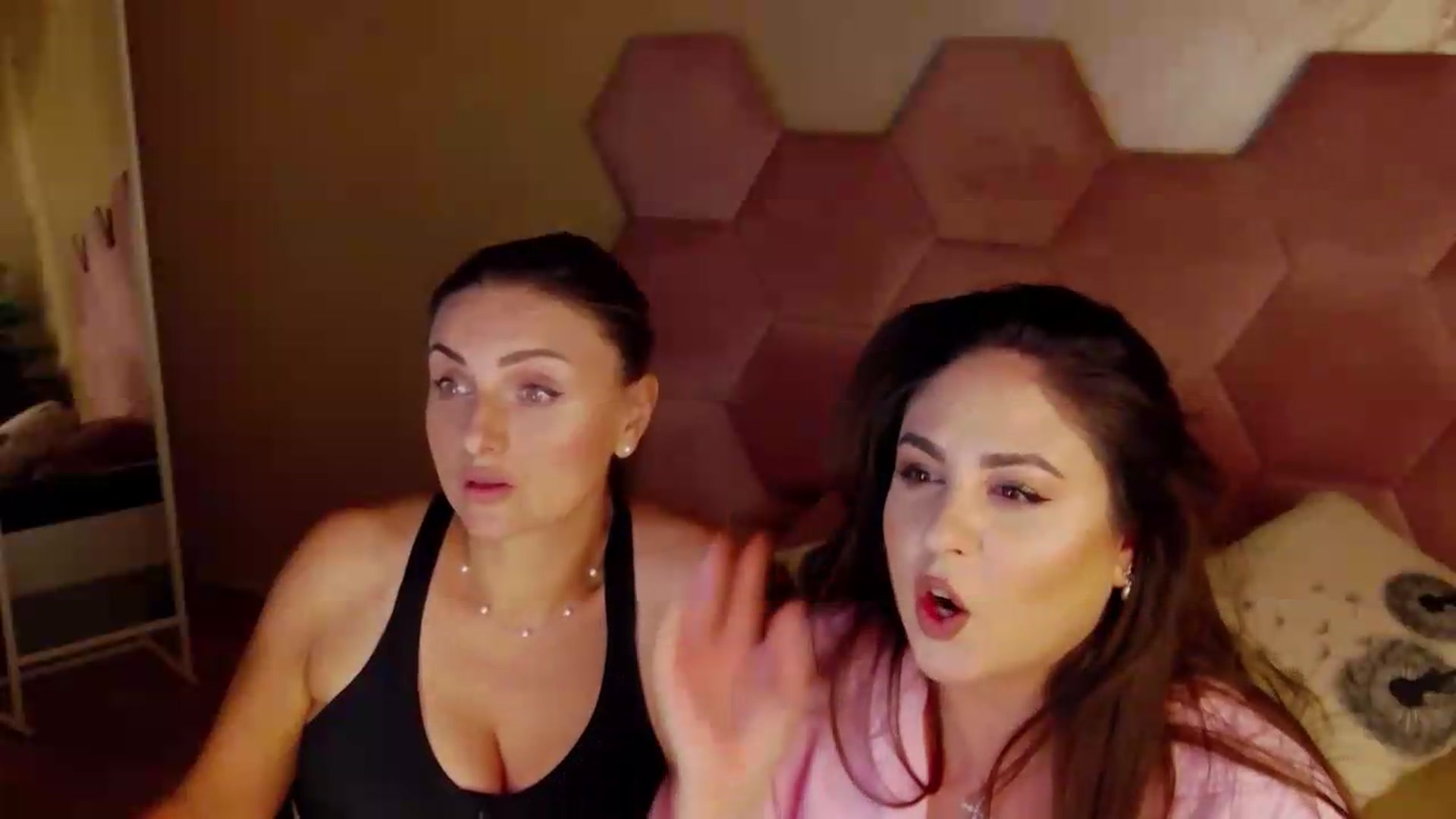 Gallery image thumbnail from NotVanilla's myfreecams stream on, 06/24/2026, 24:38 image 4 of 20