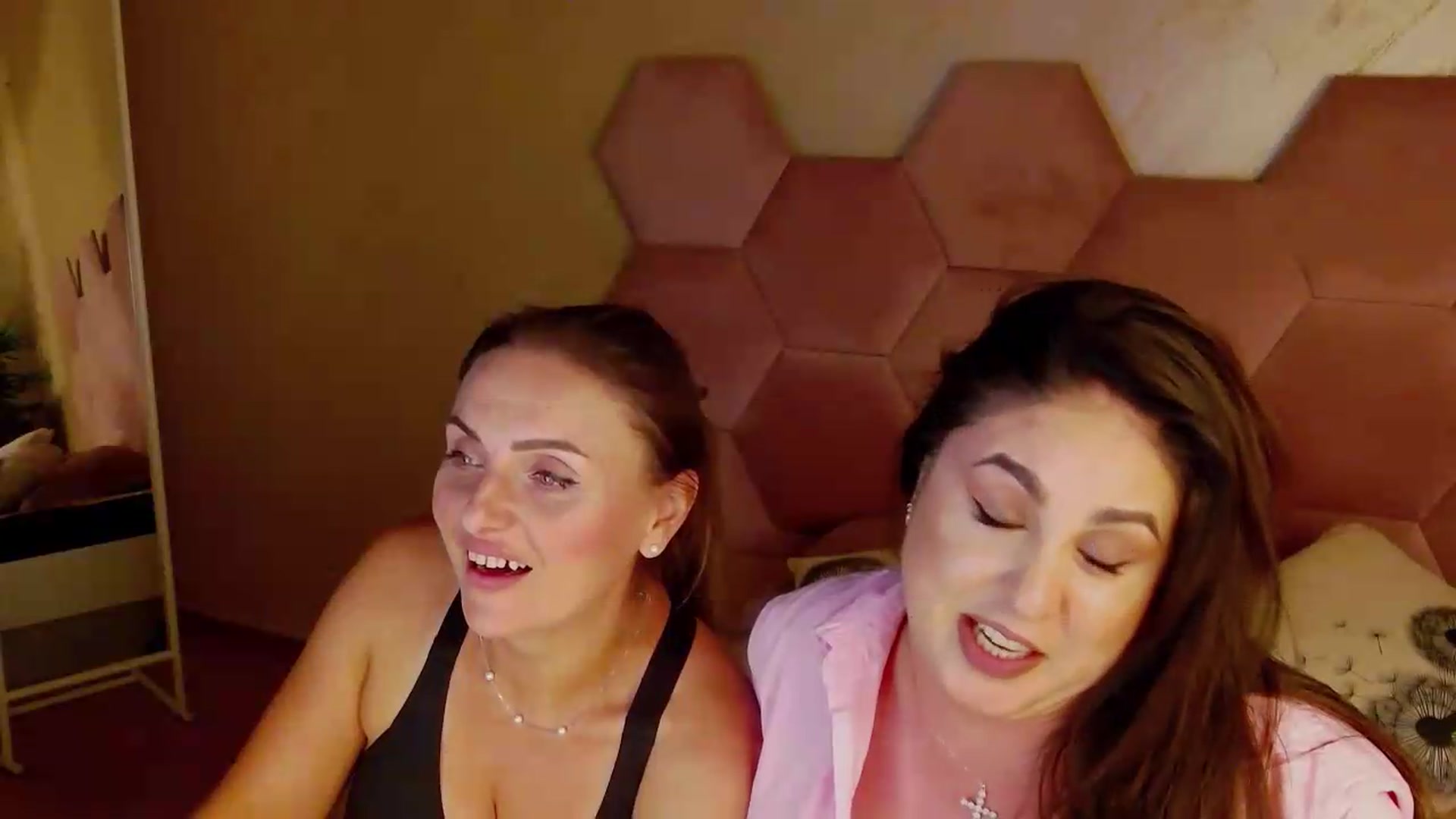Gallery image thumbnail from NotVanilla's myfreecams stream on, 06/24/2026, 01:57 image 13 of 20