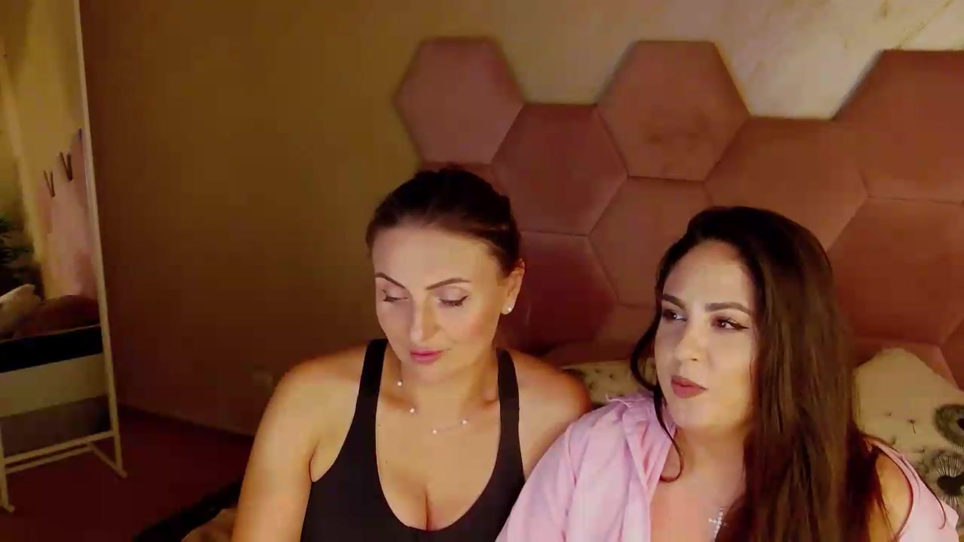 Gallery image thumbnail from NotVanilla's myfreecams stream on, 06/24/2026, 01:57 image 9 of 20