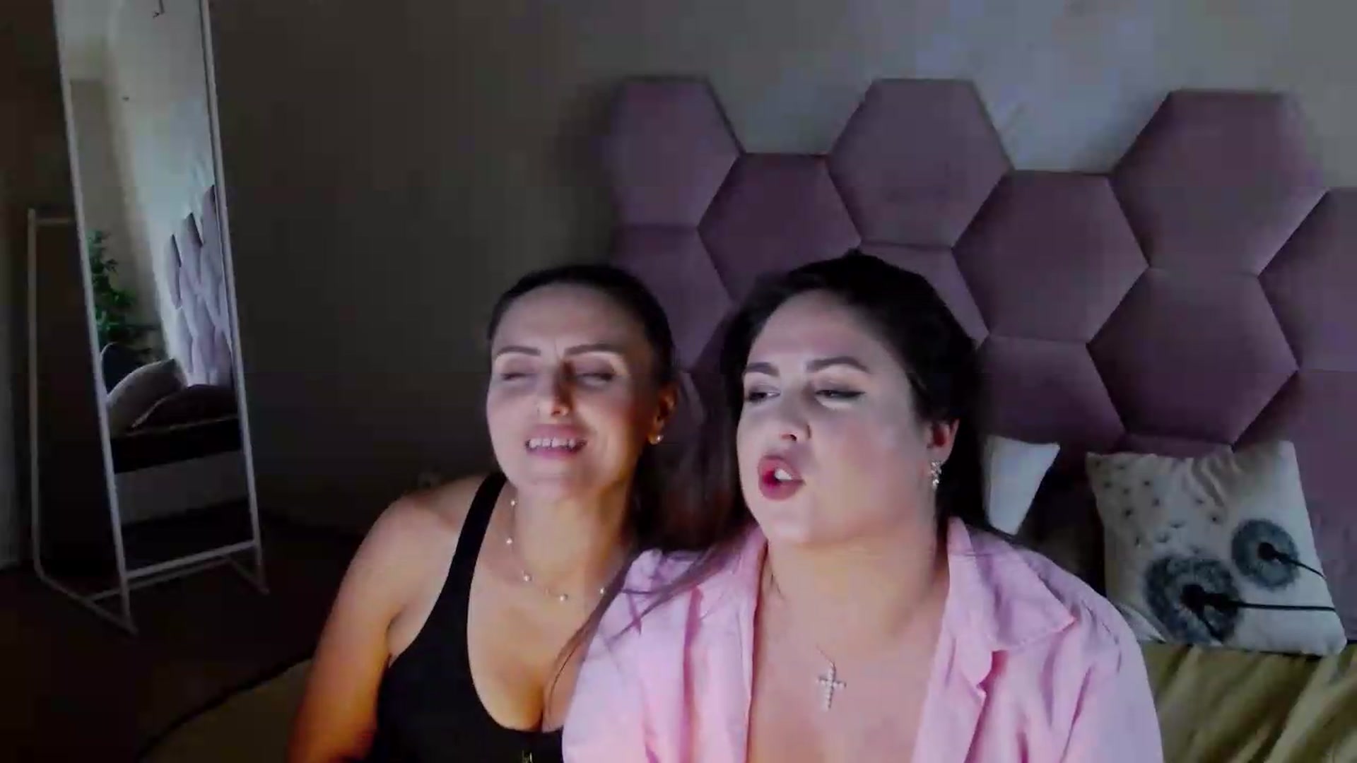 Gallery image thumbnail from NotVanilla's myfreecams stream on, 06/24/2026, 06:27 image 5 of 20