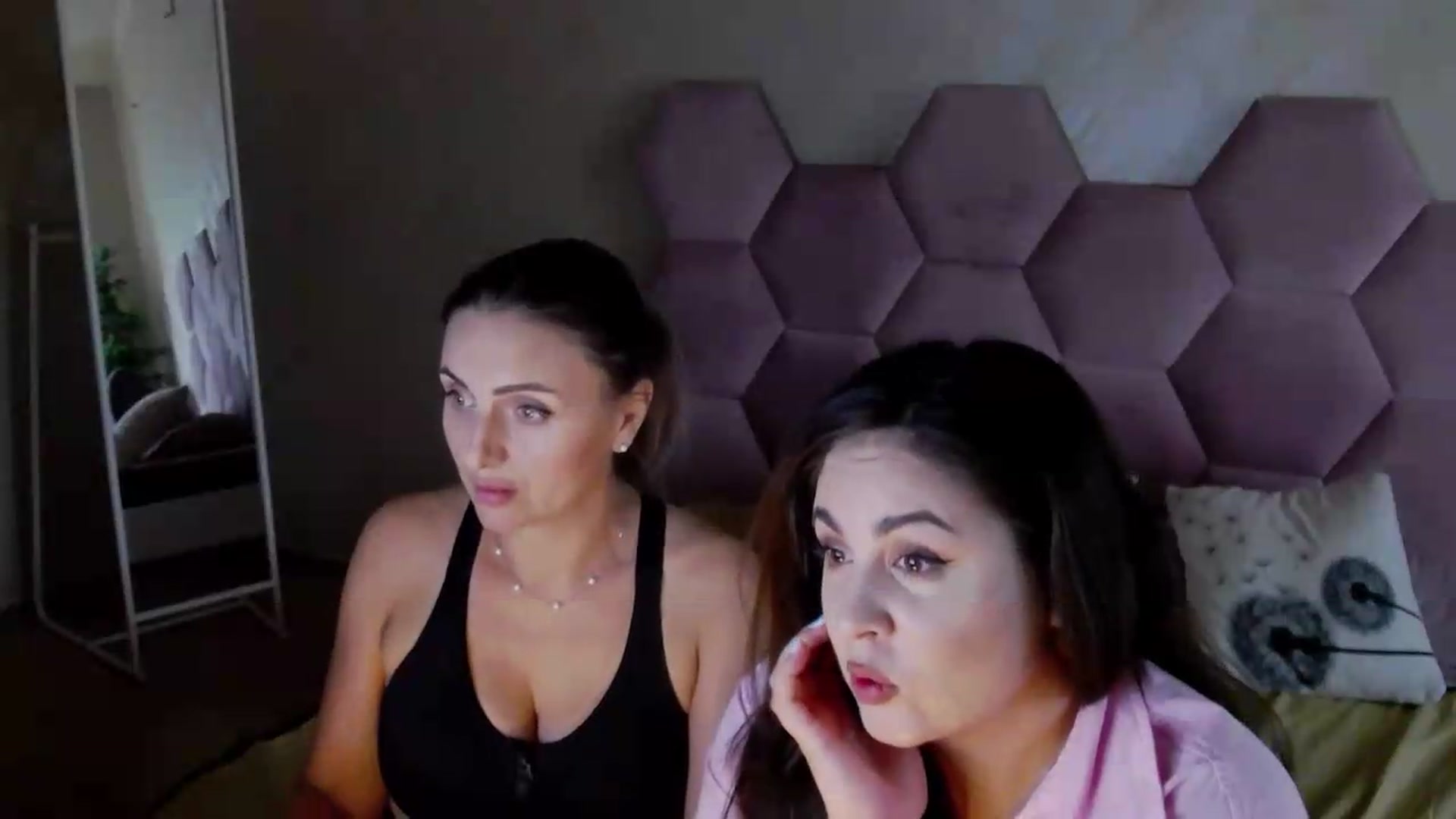 Gallery image thumbnail from NotVanilla's myfreecams stream on, 06/24/2026, 06:27 image 4 of 20