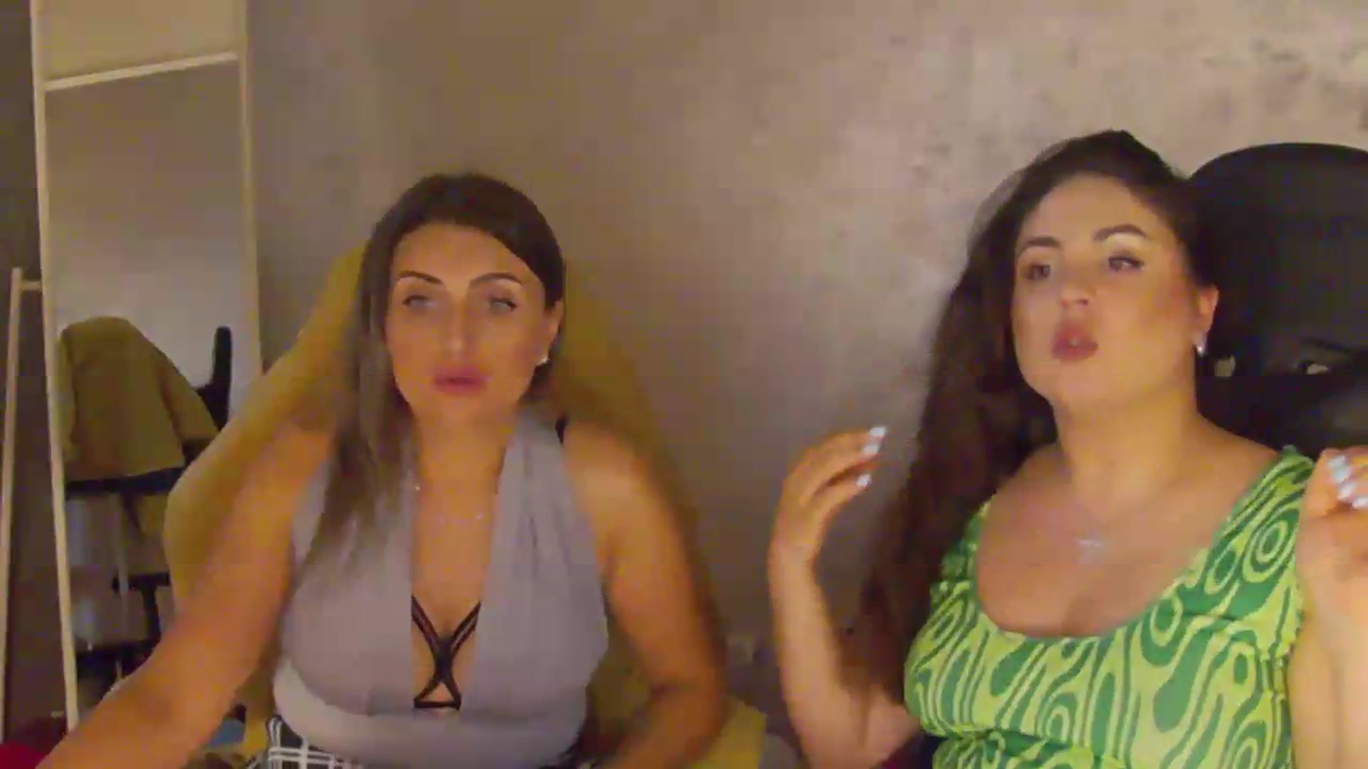 Gallery image thumbnail from NotVanilla's myfreecams stream on, 06/25/2026, 24:00 image 17 of 20