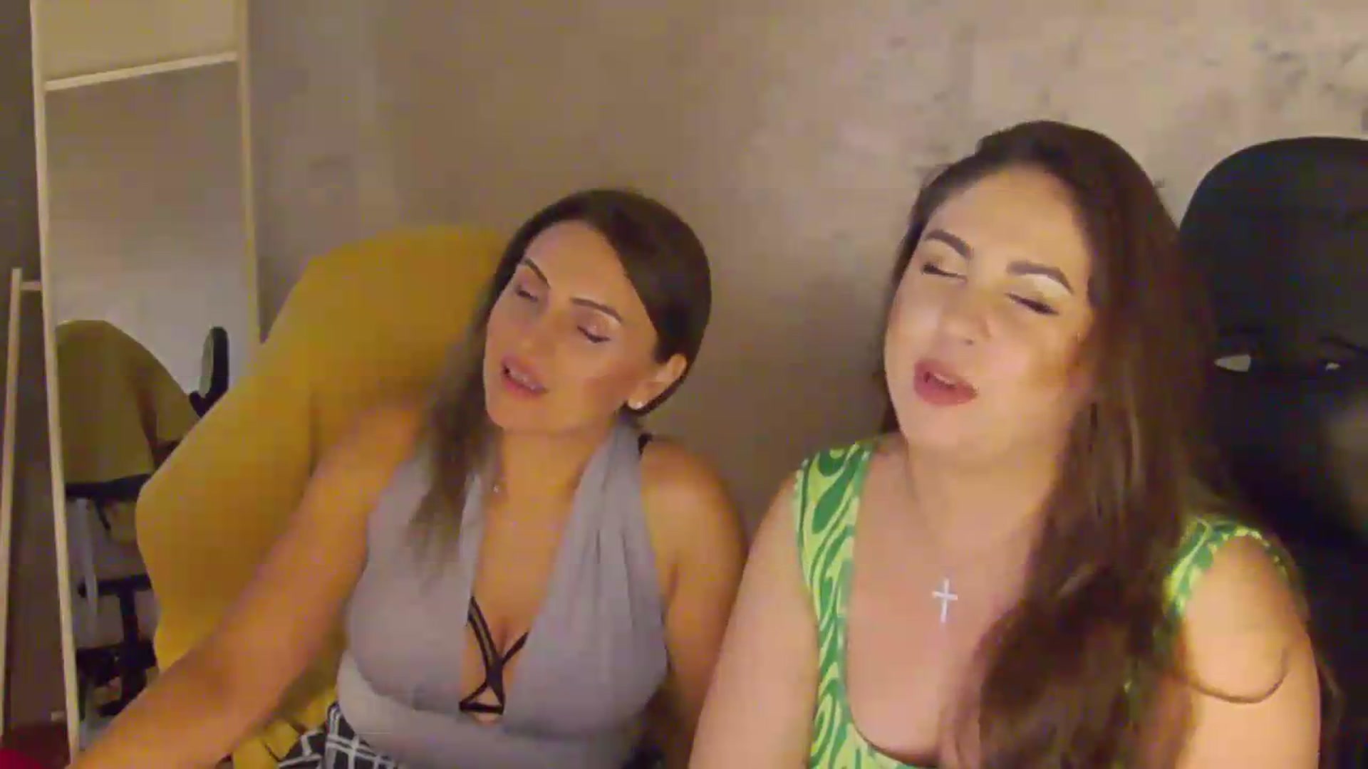Gallery image thumbnail from NotVanilla's myfreecams stream on, 06/25/2026, 24:00 image 13 of 20