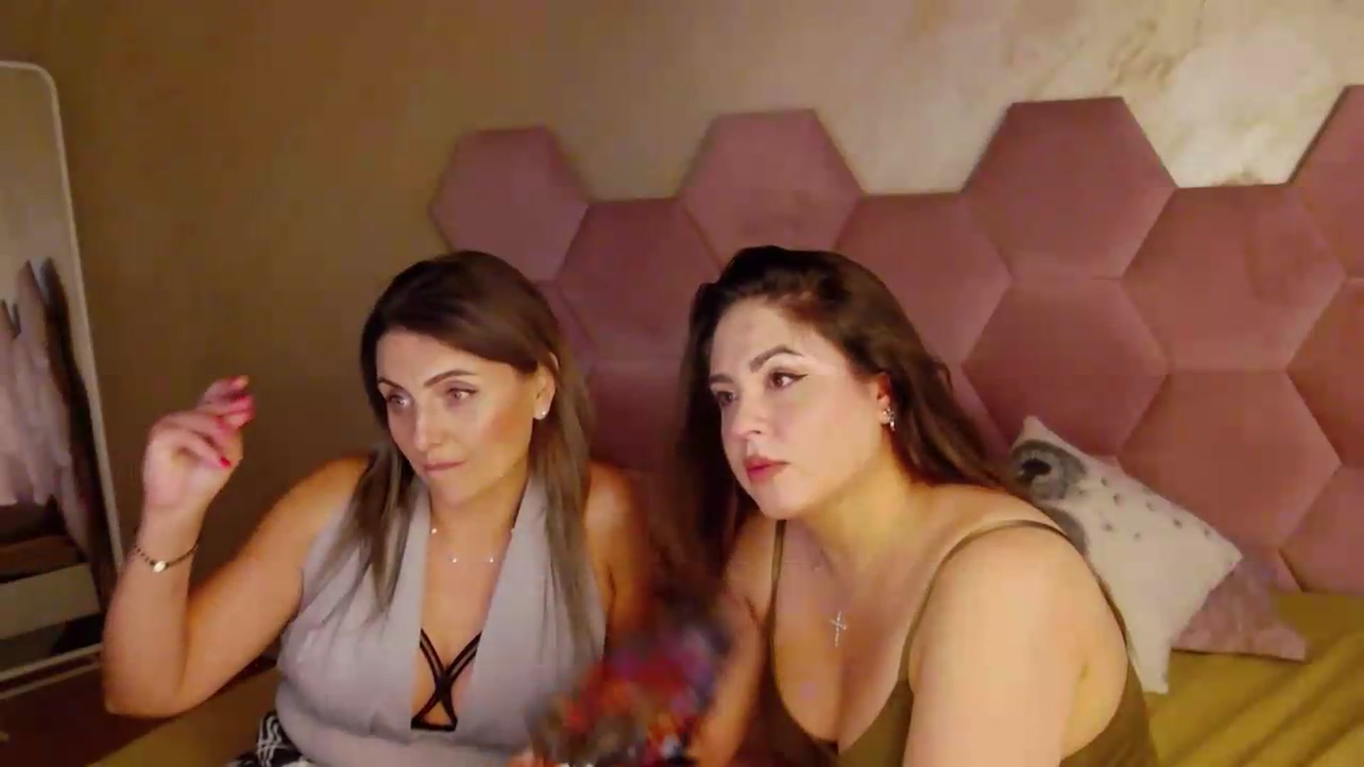 Gallery image thumbnail from NotVanilla's myfreecams stream on, 06/25/2026, 04:21 image 8 of 20
