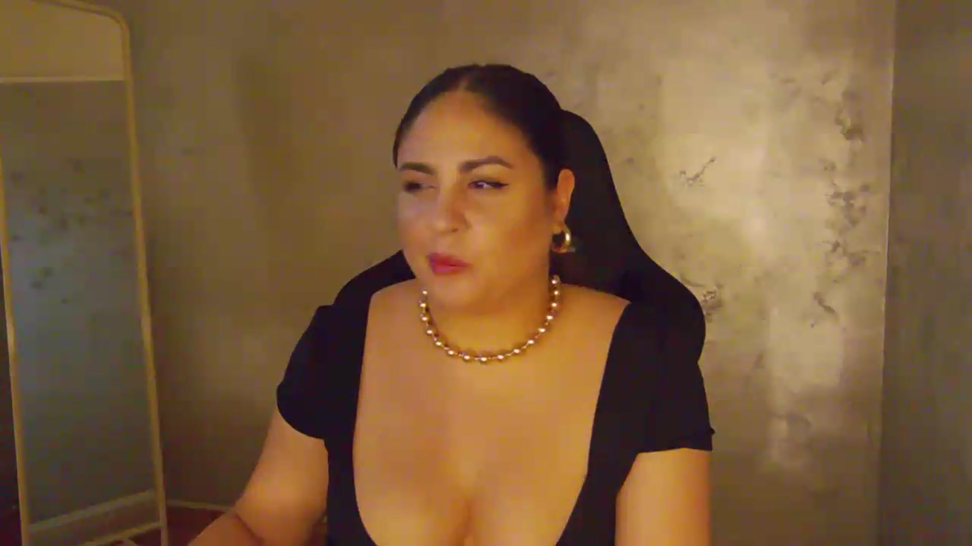 Gallery image thumbnail from NotVanilla's myfreecams stream on, 06/26/2026, 06:11 image 5 of 20