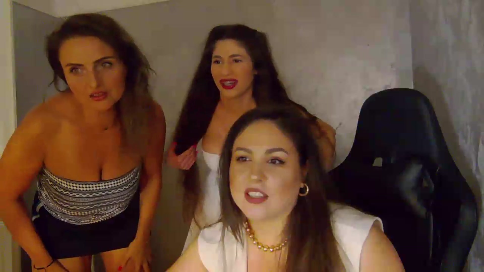 Gallery image thumbnail from NotVanilla's myfreecams stream on, 06/26/2026, 23:54 image 7 of 20