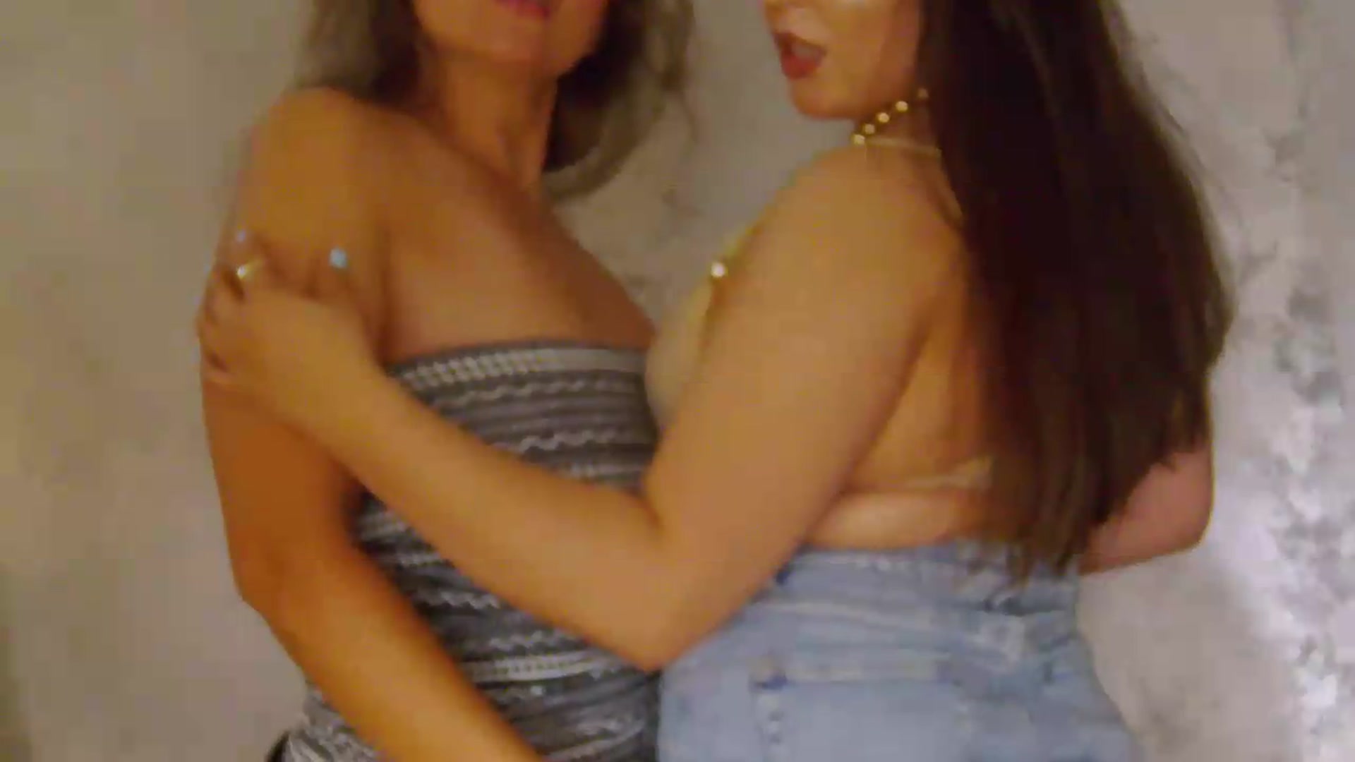 Gallery image thumbnail from NotVanilla's myfreecams stream on, 06/26/2026, 23:54 image 14 of 20