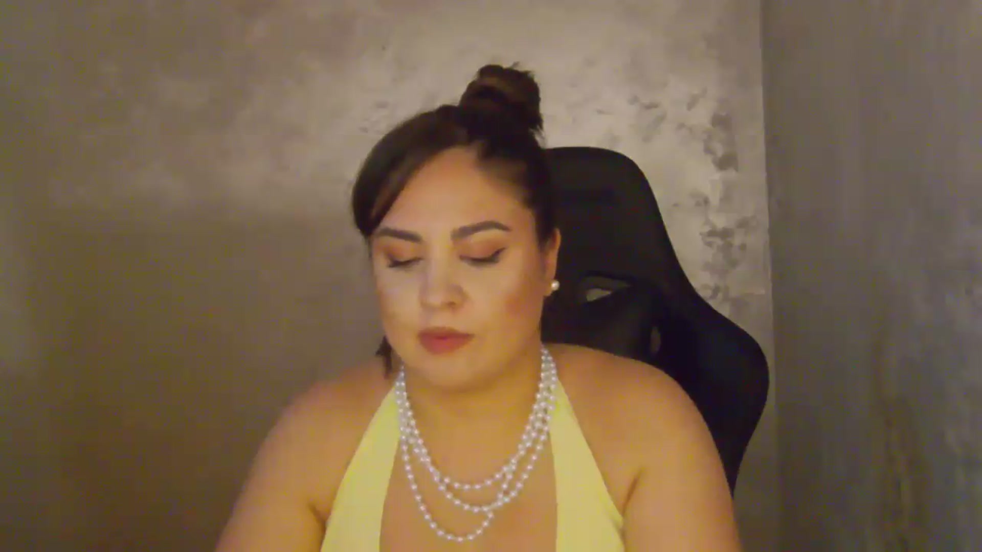 Gallery image thumbnail from NotVanilla's myfreecams stream on, 06/29/2026, 03:01 image 3 of 20