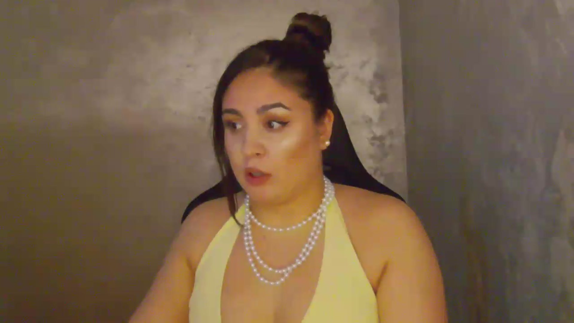 Gallery image thumbnail from NotVanilla's myfreecams stream on, 06/29/2026, 03:01 image 17 of 20