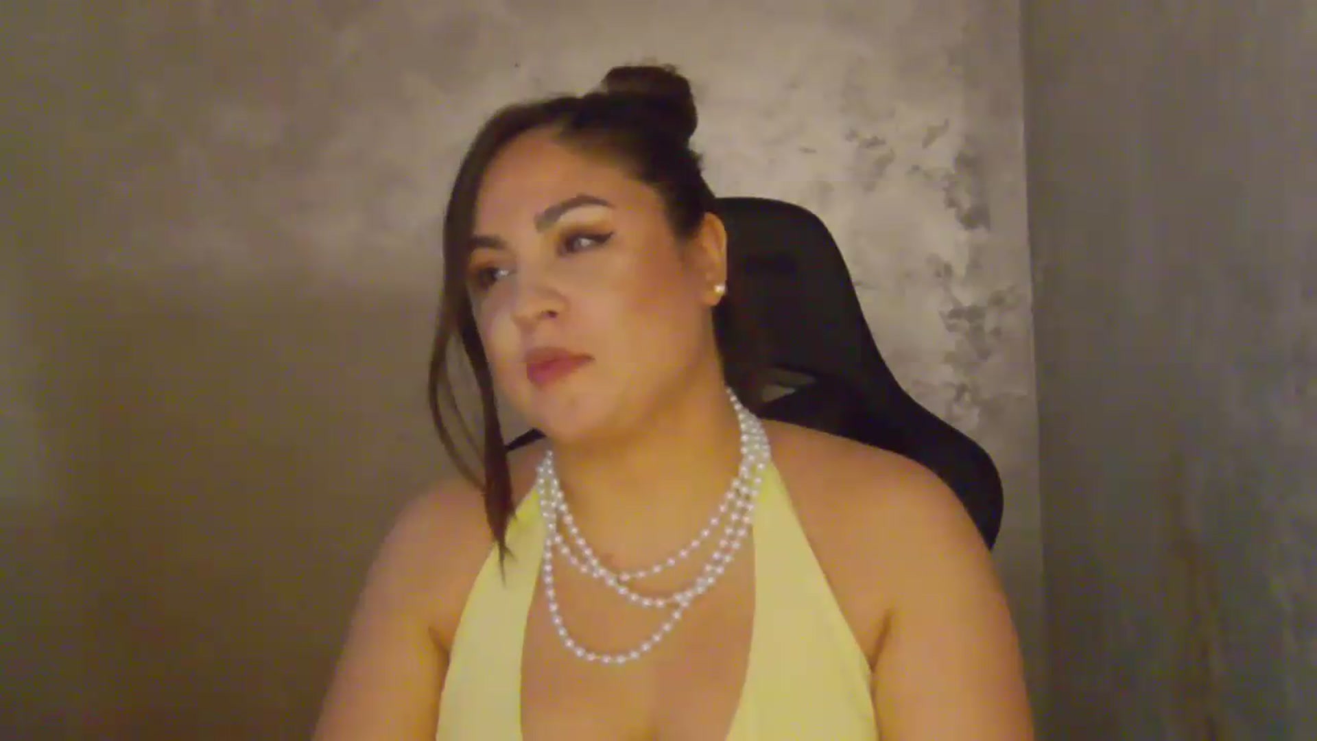 Gallery image thumbnail from NotVanilla's myfreecams stream on, 06/29/2026, 03:01 image 6 of 20