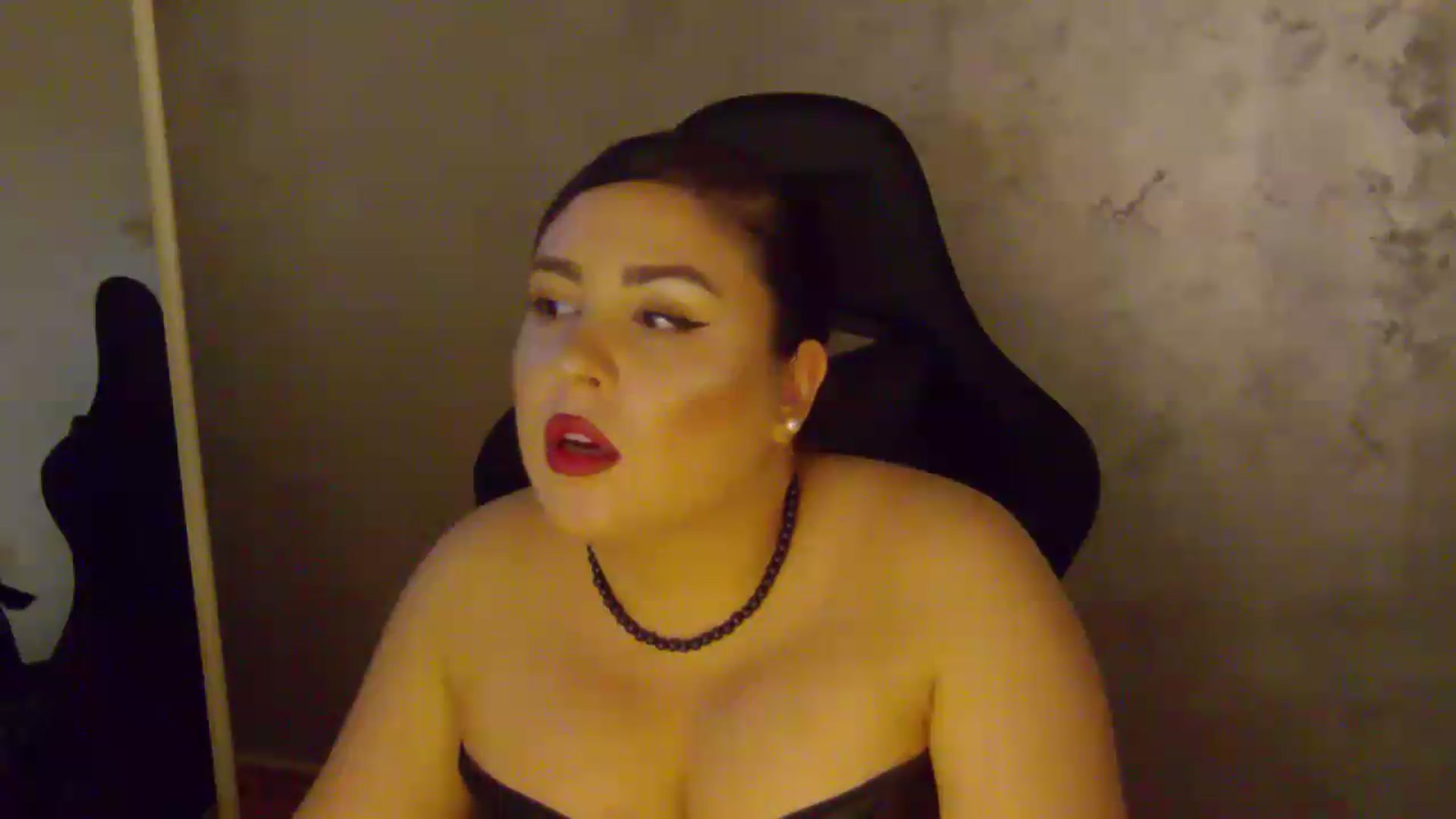 Gallery image thumbnail from NotVanilla's myfreecams stream on, 06/30/2026, 24:13 image 11 of 20