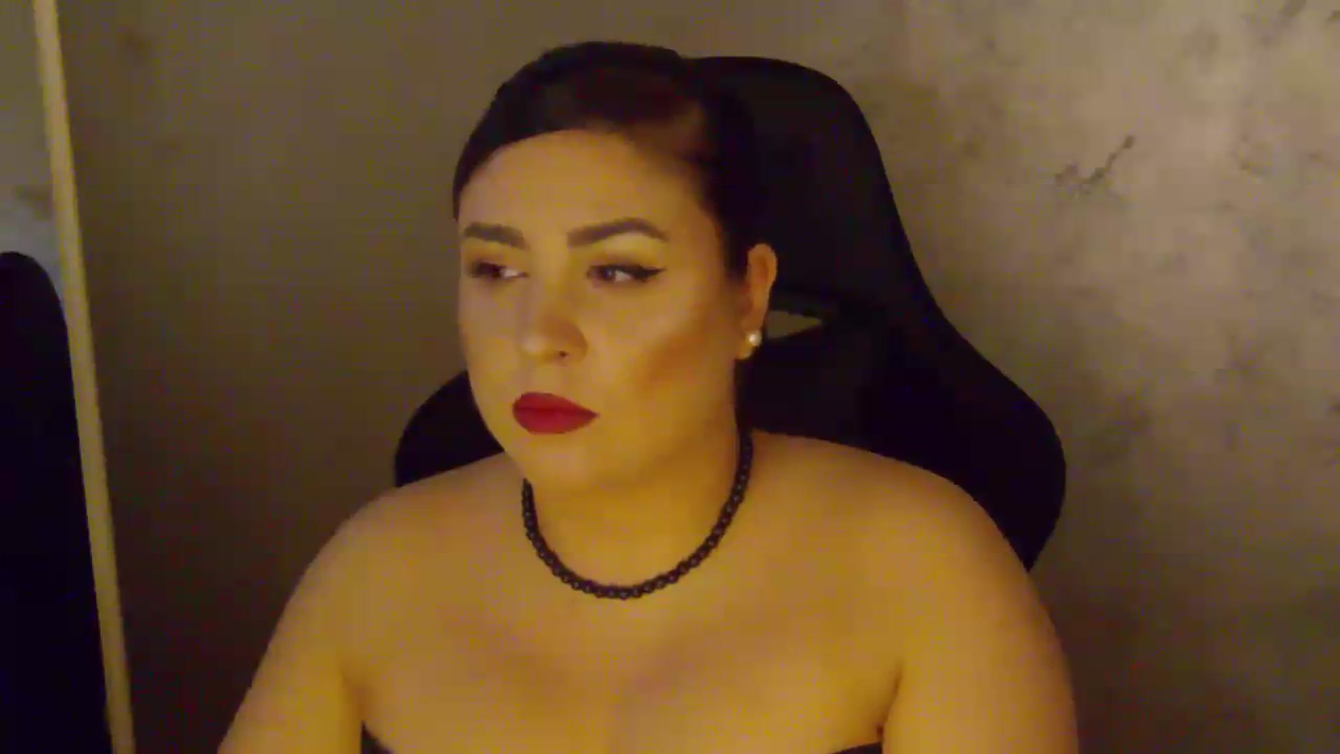 Gallery image thumbnail from NotVanilla's myfreecams stream on, 06/30/2026, 24:13 image 4 of 20