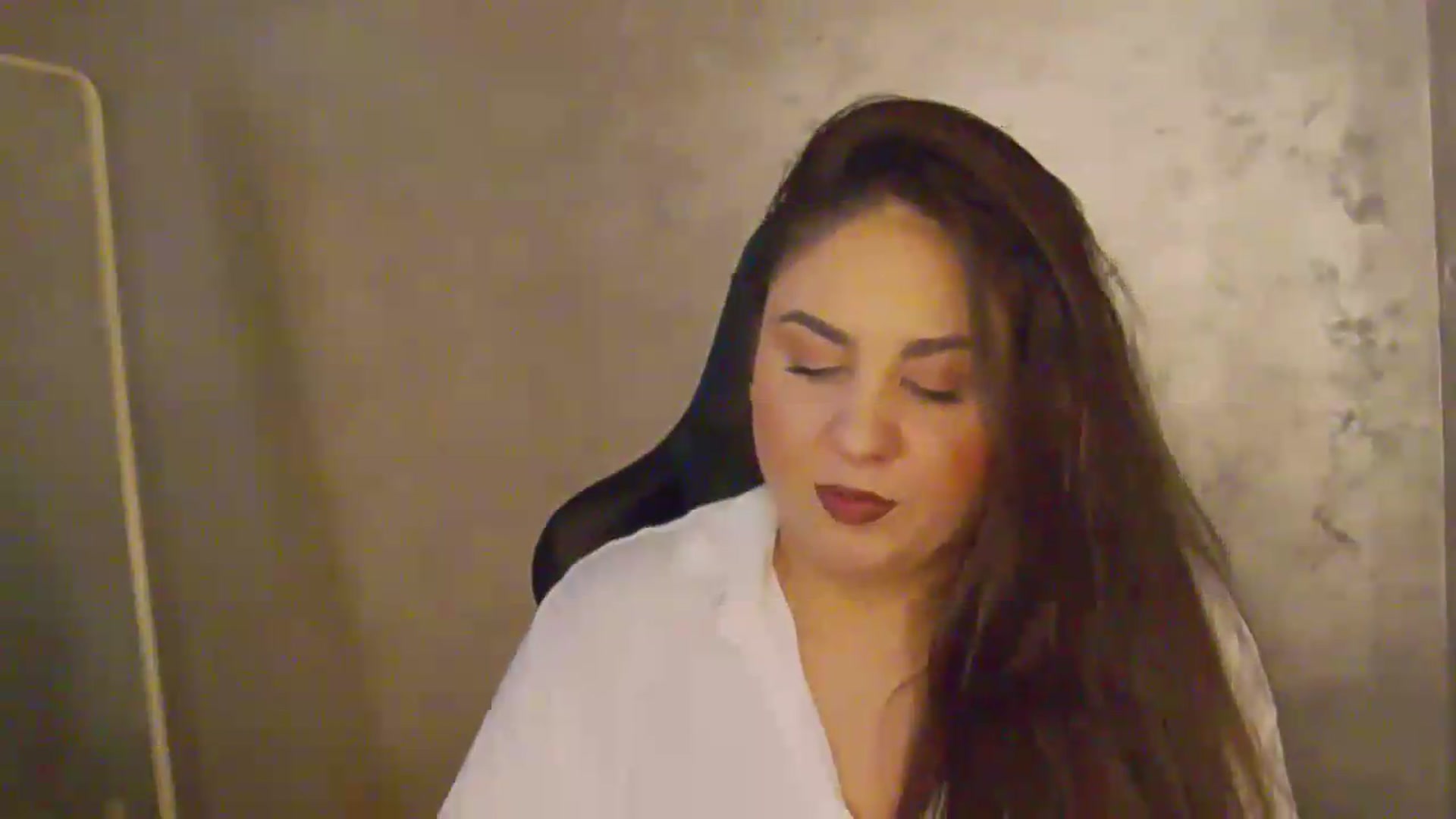 Gallery image thumbnail from NotVanilla's myfreecams stream on, 07/05/2026, 01:39 image 18 of 20