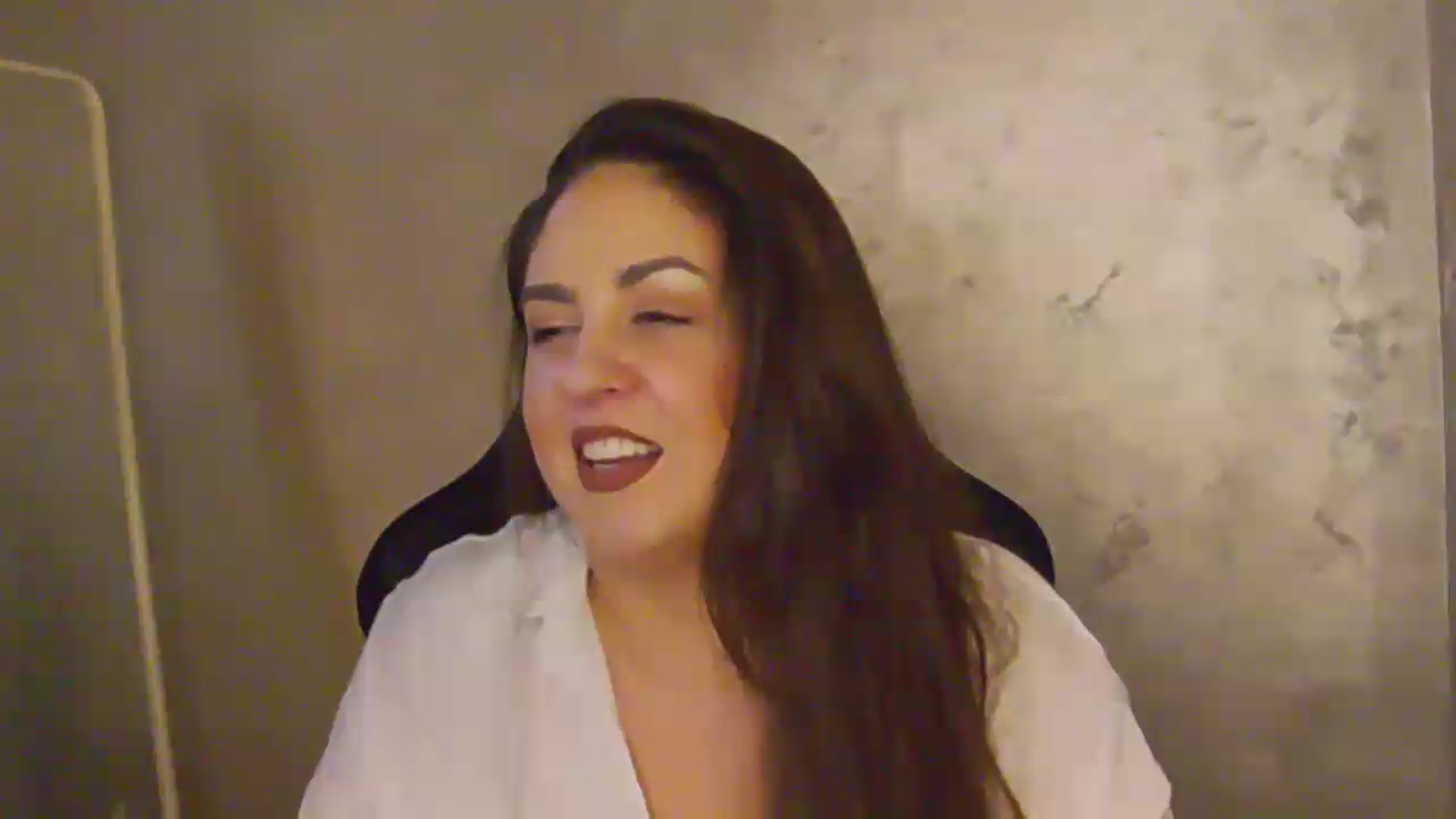 Gallery image thumbnail from NotVanilla's myfreecams stream on, 07/05/2026, 01:39 image 10 of 20