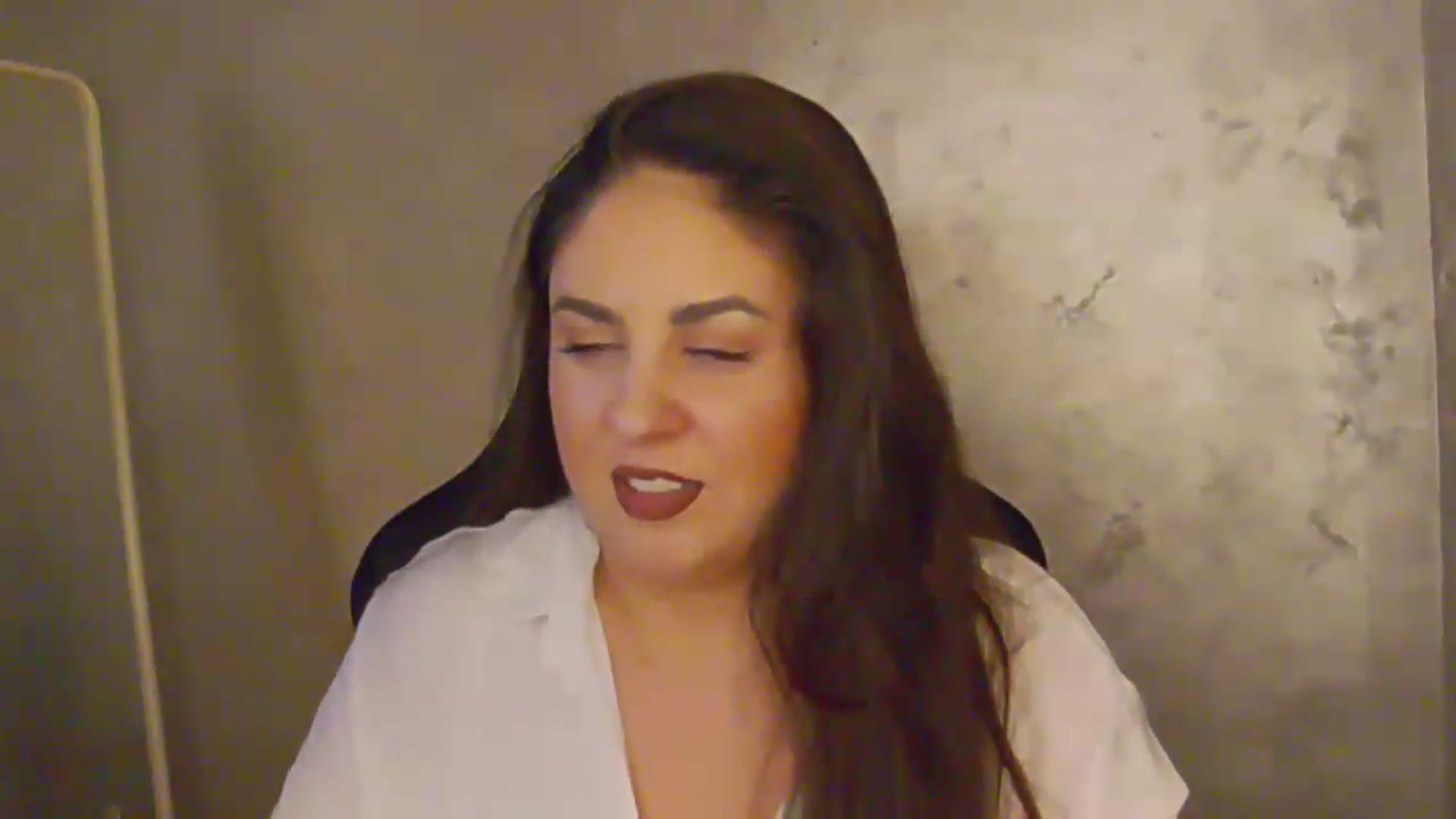Gallery image thumbnail from NotVanilla's myfreecams stream on, 07/05/2026, 01:39 image 6 of 20