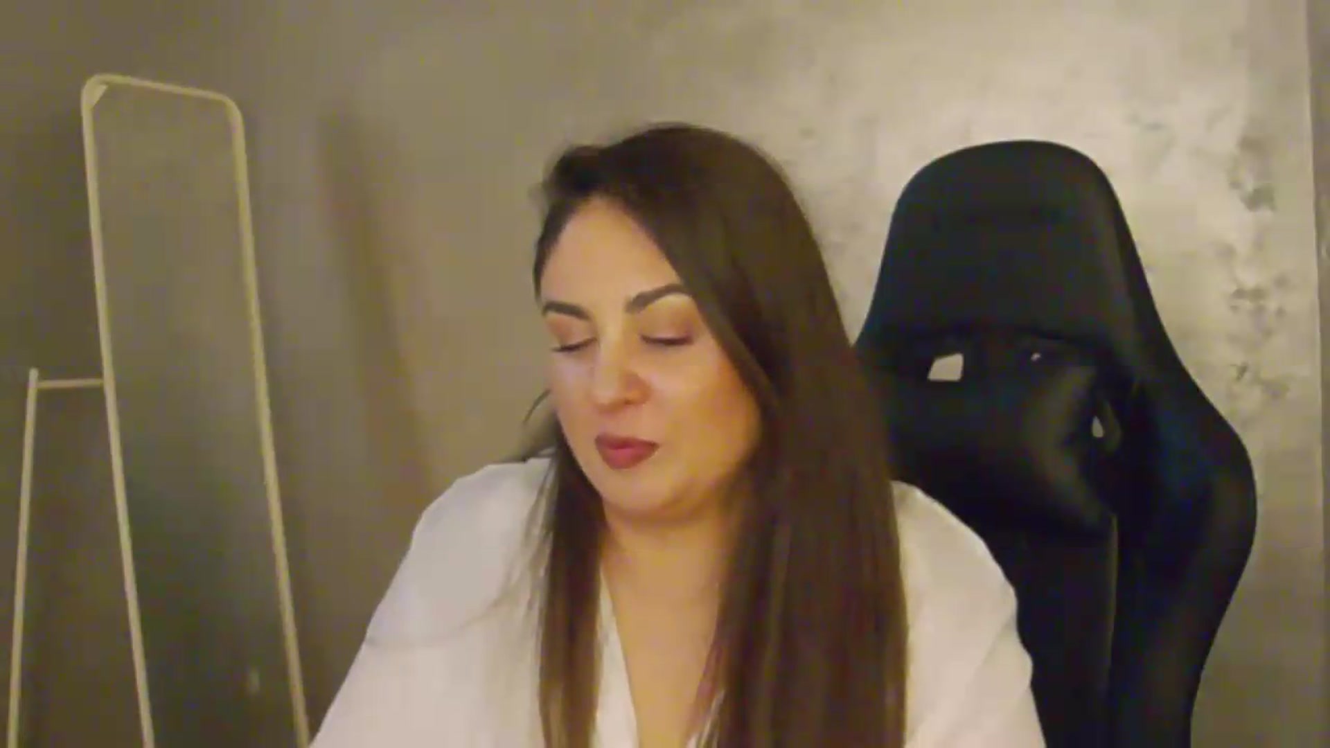 Gallery image thumbnail from NotVanilla's myfreecams stream on, 07/05/2026, 05:54 image 10 of 20