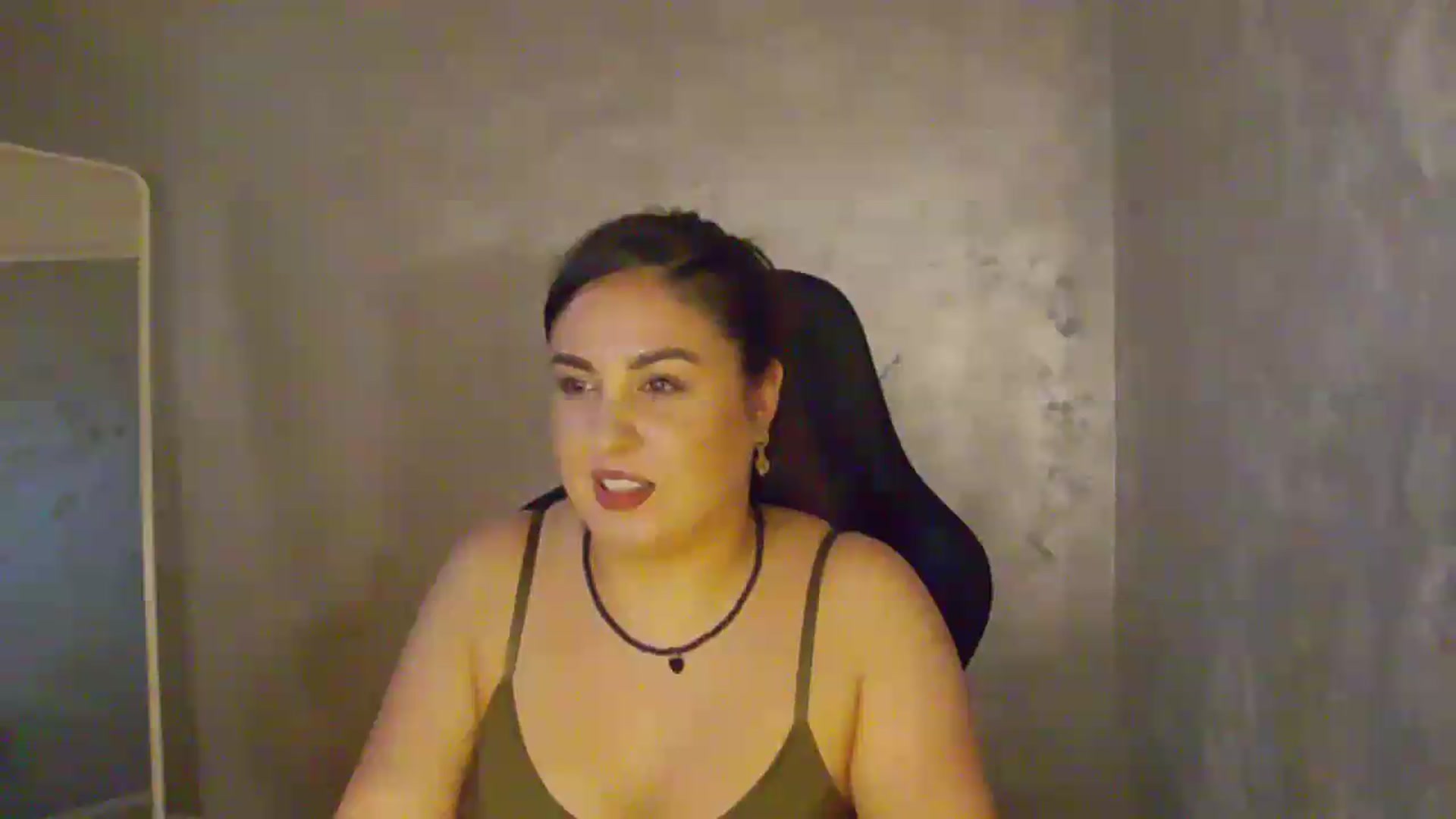 Gallery image thumbnail from NotVanilla's myfreecams stream on, 07/06/2026, 01:39 image 16 of 20