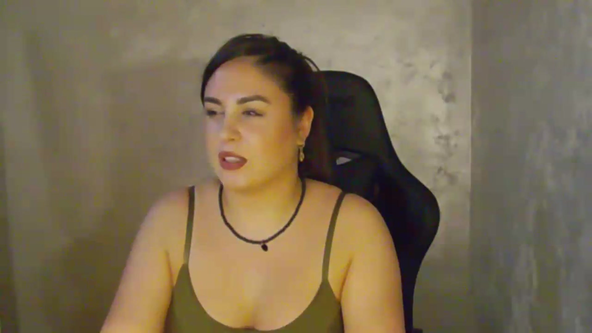 Gallery image thumbnail from NotVanilla's myfreecams stream on, 07/06/2026, 01:39 image 7 of 20