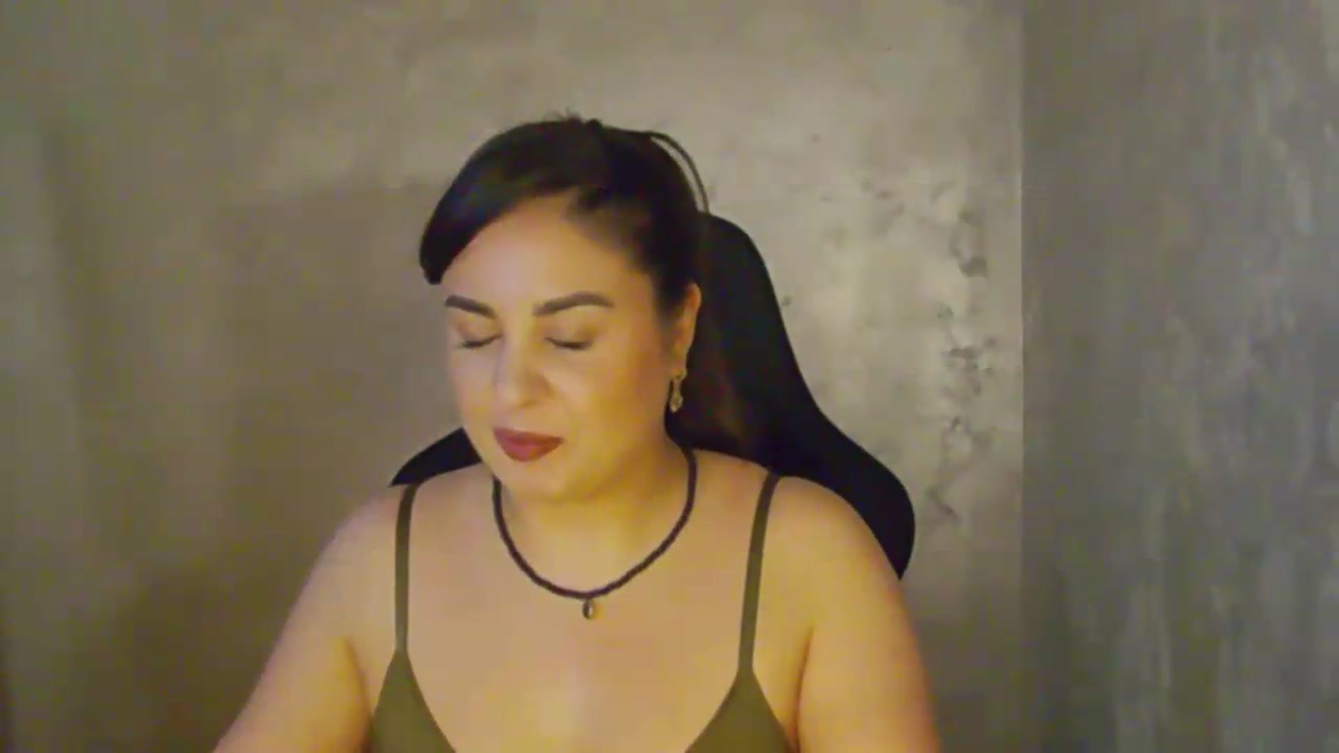 Gallery image thumbnail from NotVanilla's myfreecams stream on, 07/06/2026, 01:39 image 2 of 20