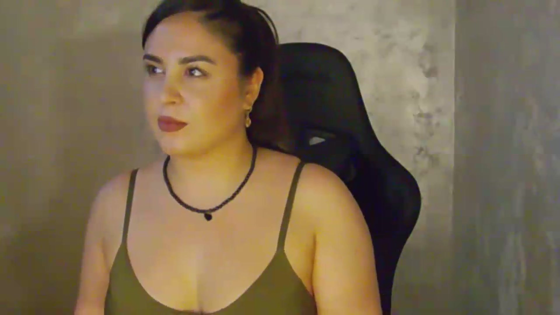 Gallery image thumbnail from NotVanilla's myfreecams stream on, 07/06/2026, 01:39 image 6 of 20